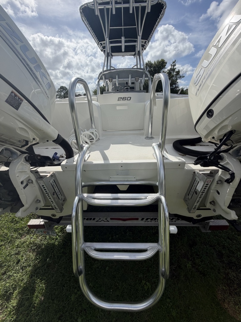 2018 Twin Vee 260GF - Image 13