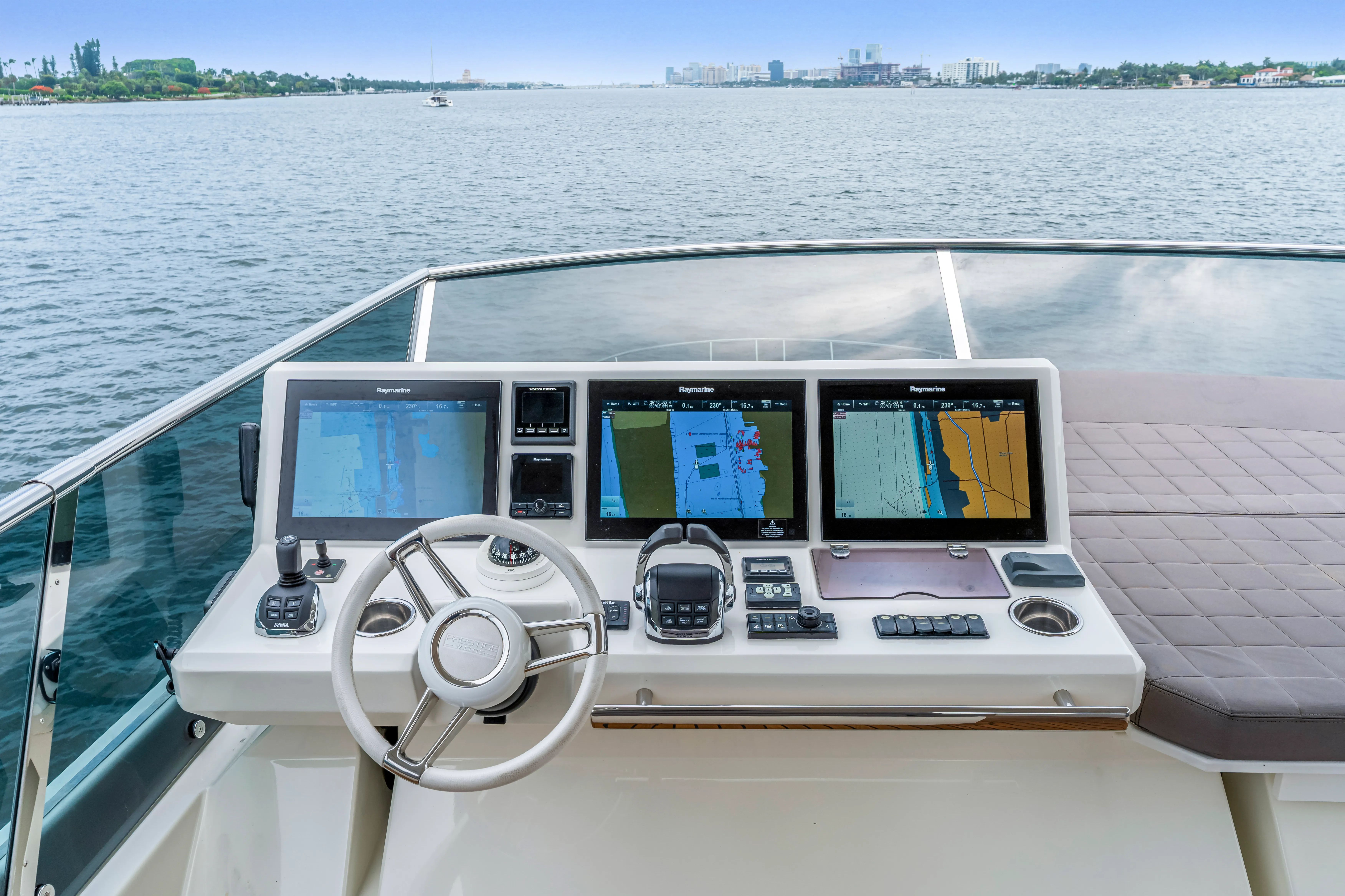 2018 Prestige 630 - Image 48