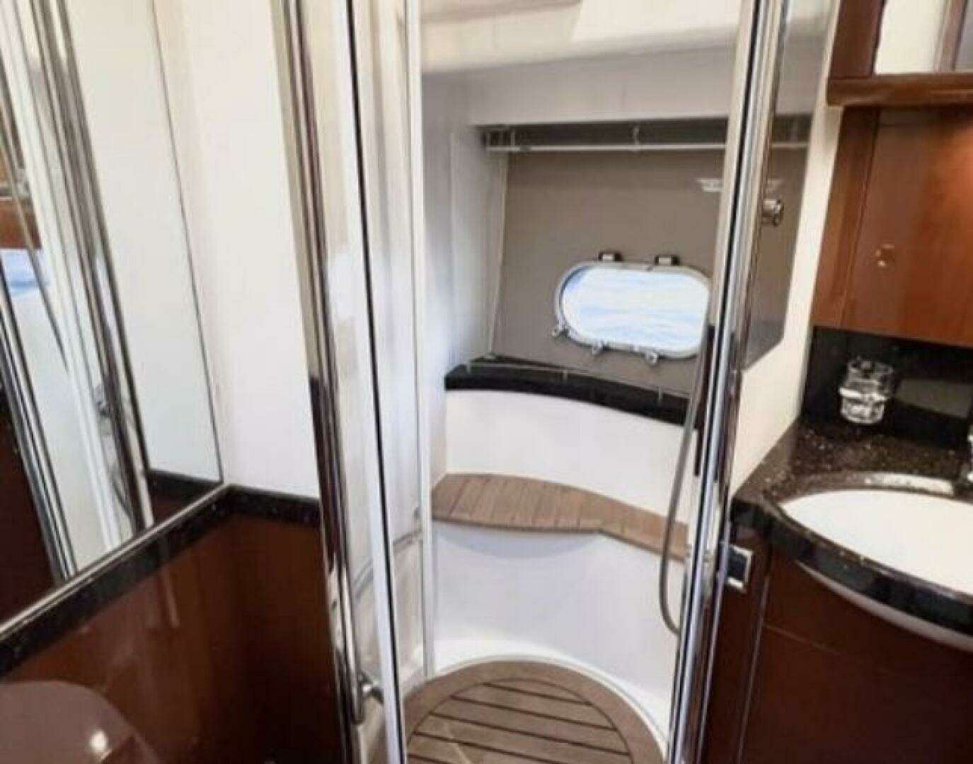 2008 Viking Princess 67 Flybridge - Image 12