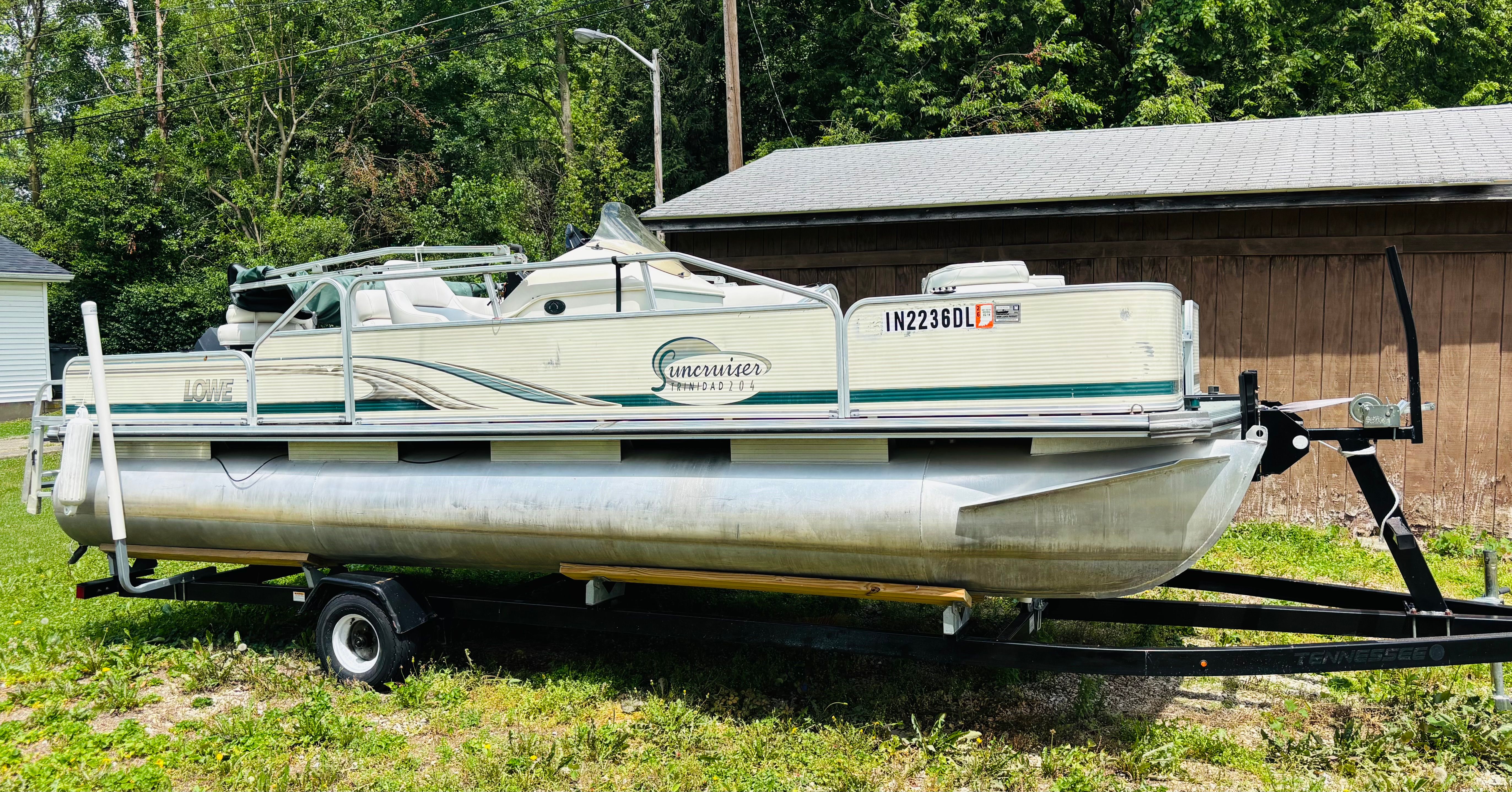 2001 Lowe Trinidad 204