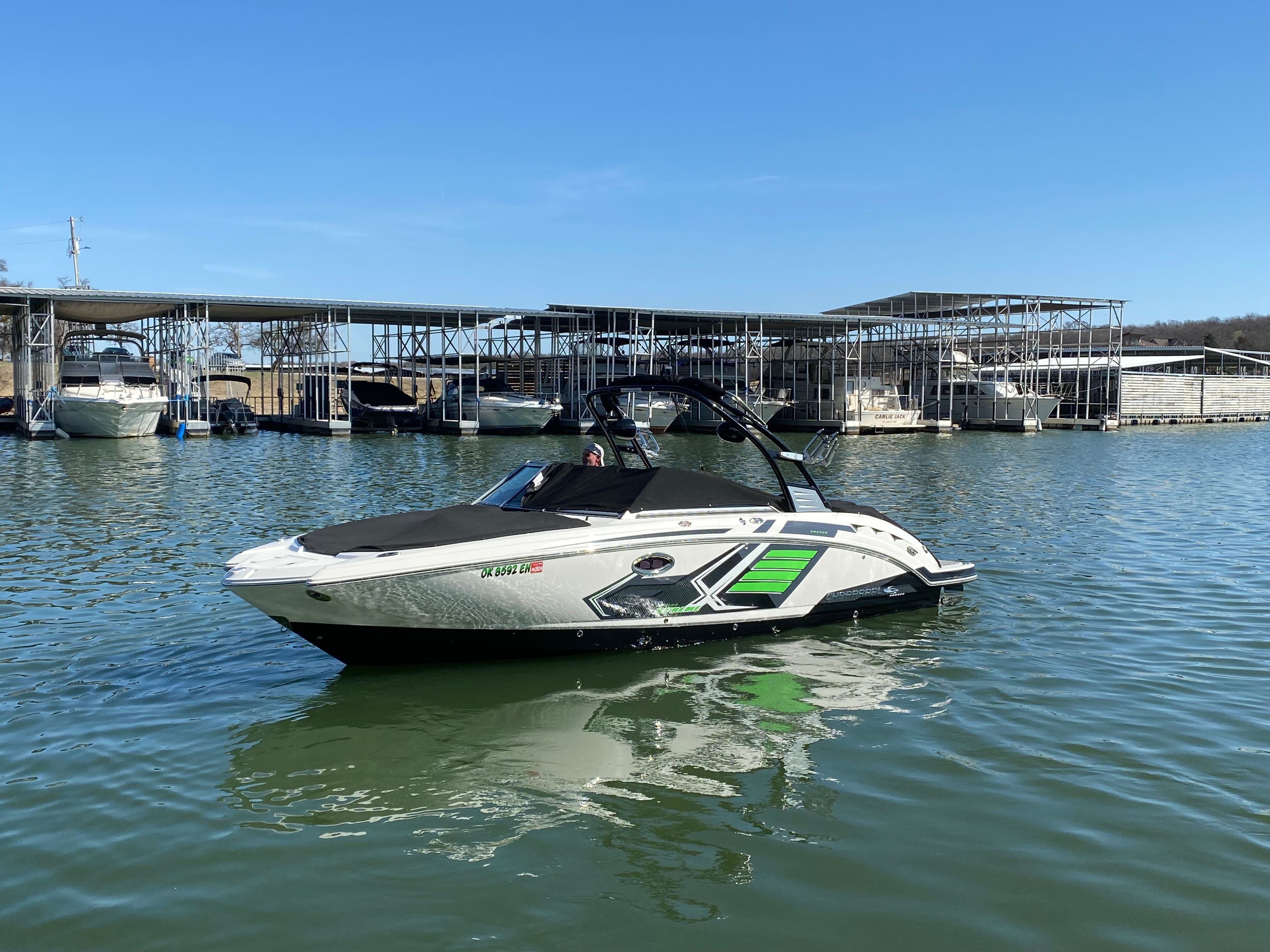 2017 Chaparral Extreme 264 Surf