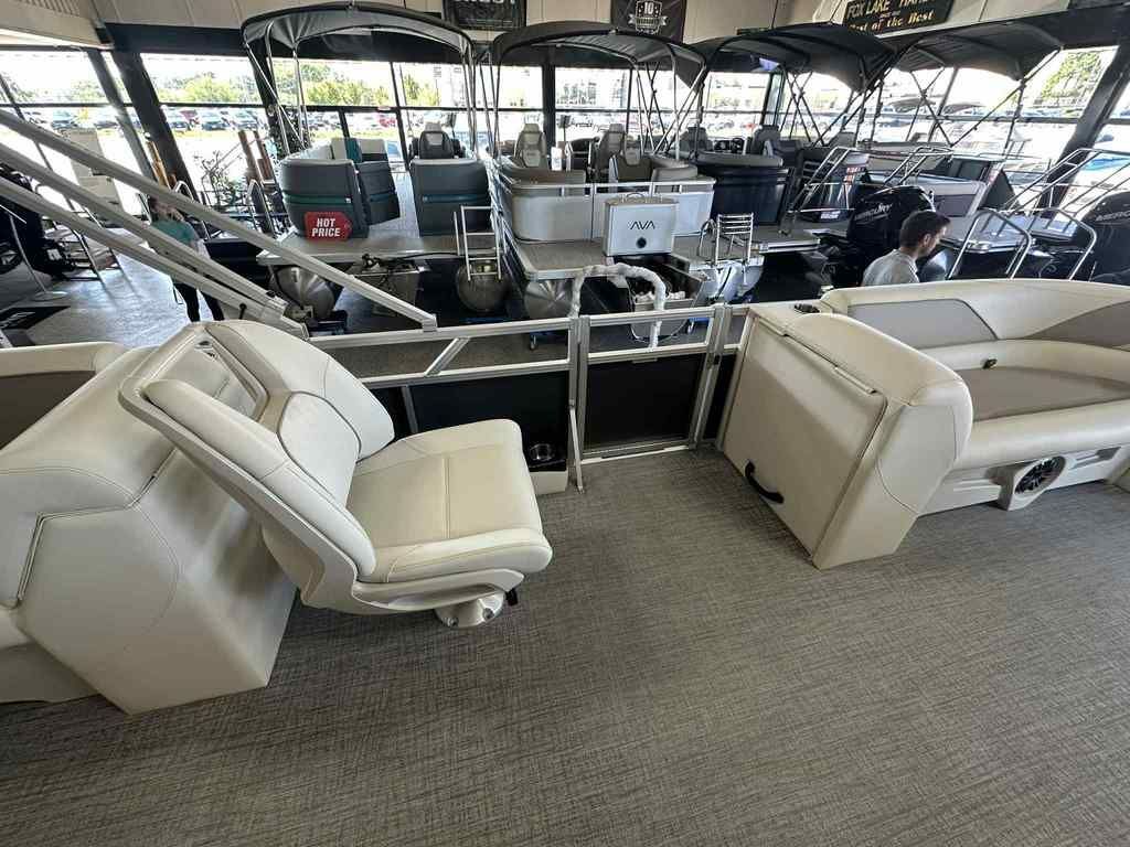 2026 Avalon Venture 2385 QL - 10