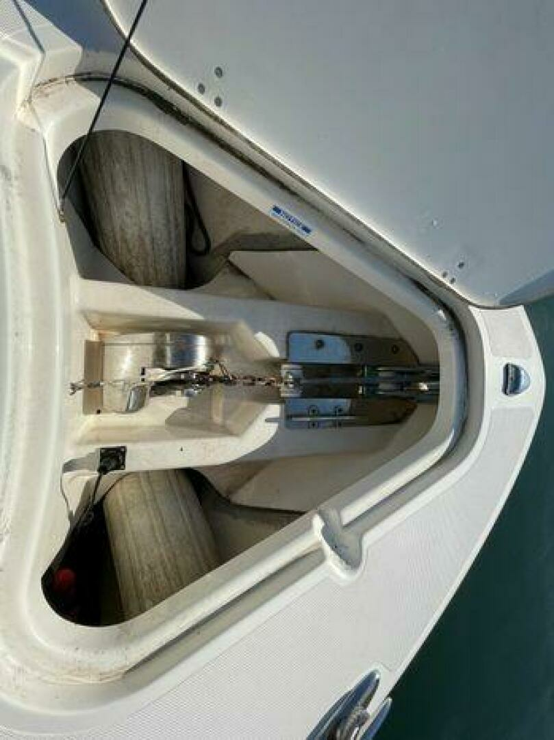2011 Pursuit 280 CC - Image 16