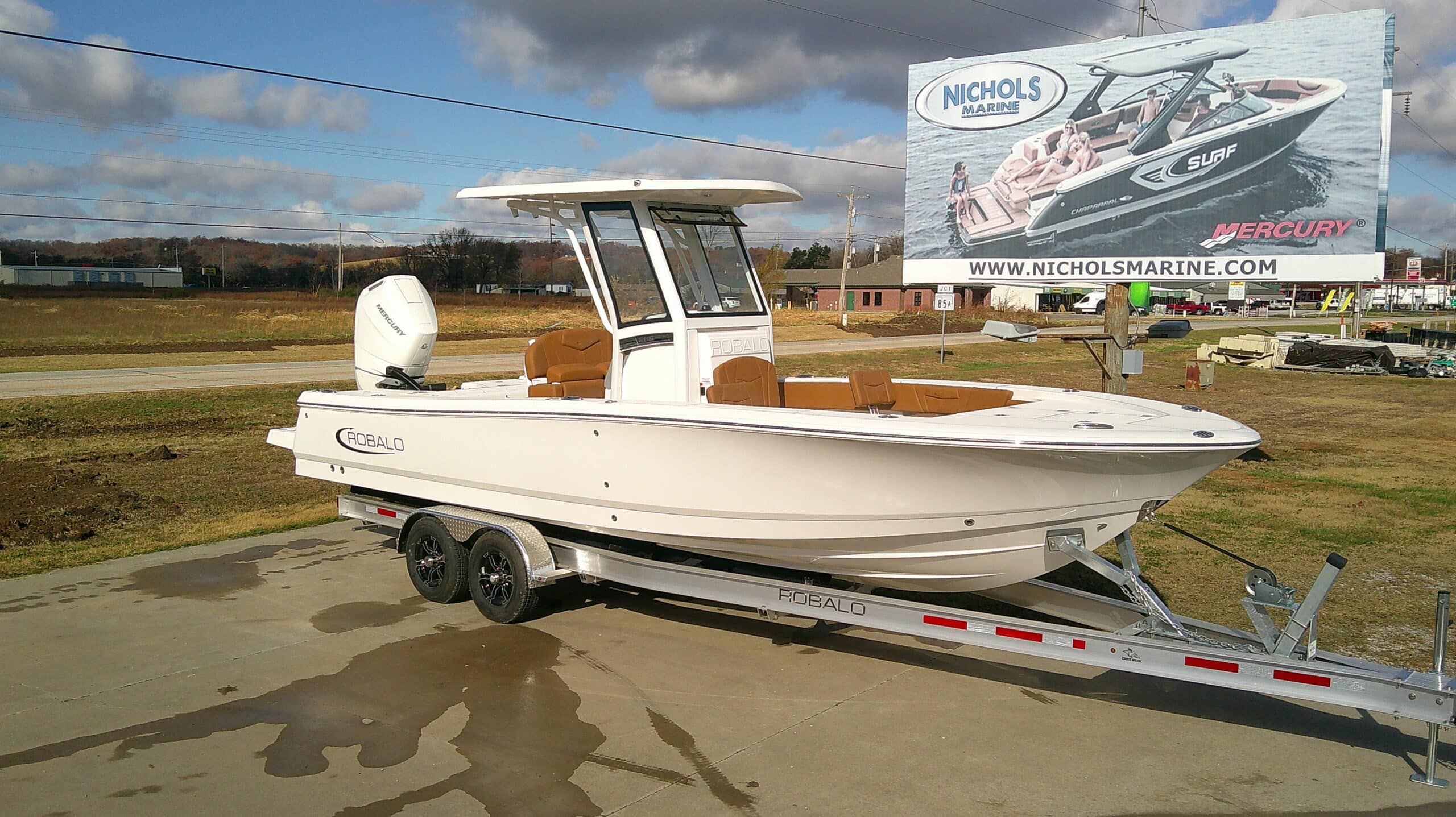 2026 Robalo 266 Cayman - 3