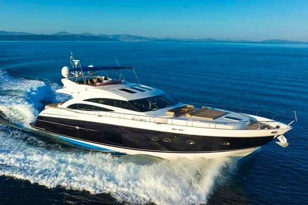 2011 Princess Yachts Princess V85