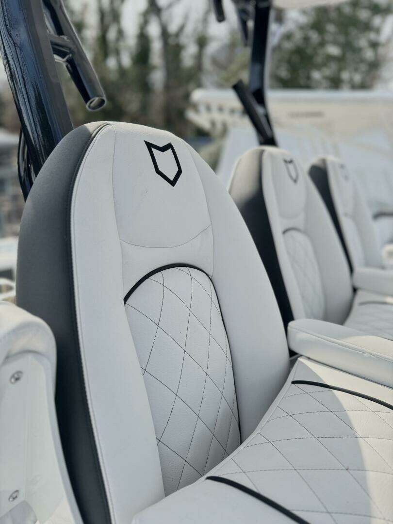 2025 Sea Fox 328 Commander - Image 12
