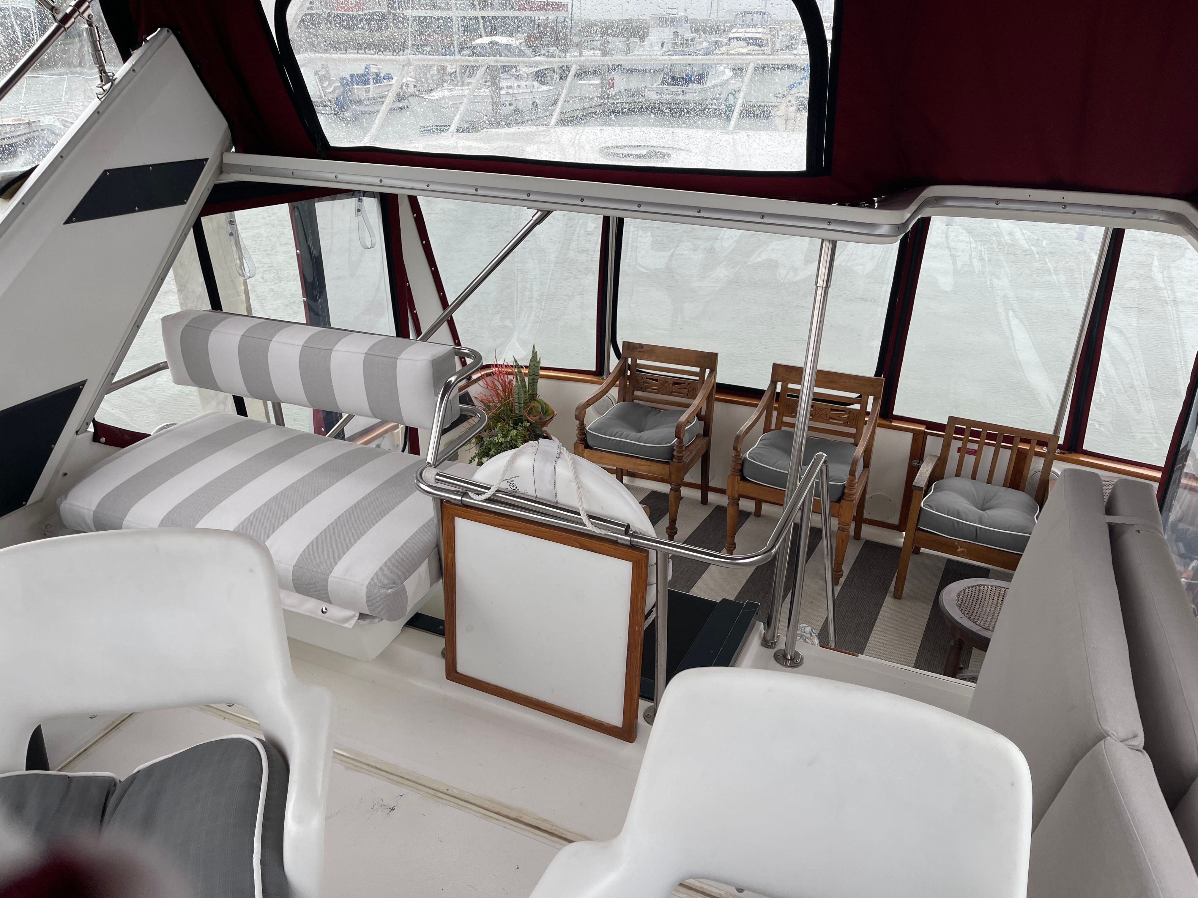 1989 Sea Ray 380 Aft Cabin - 4