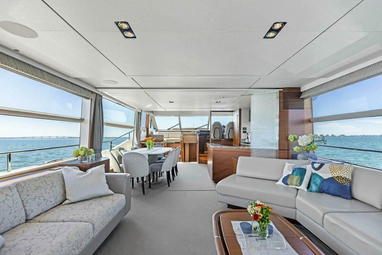 2018 Princess Y75 Motor Yacht - Image 8