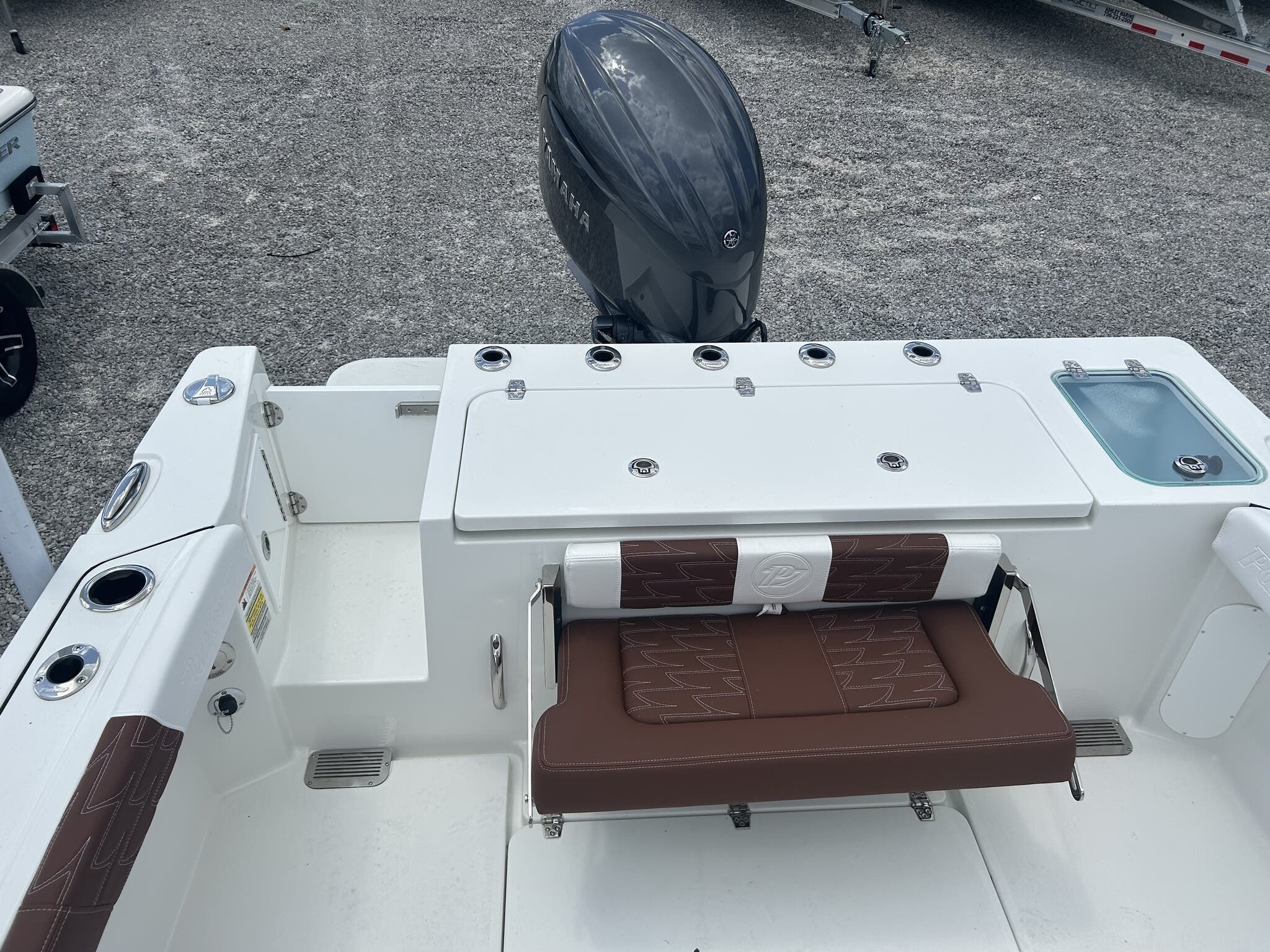 2026 Parker 227 Explorer WITH AC AND SEAKEEPER RIDE - 8