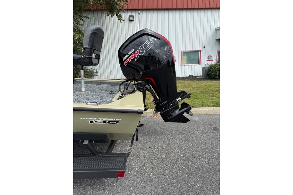 2026 Tracker Pro Team 190 boat with Mercury Pro XS outboard motor.