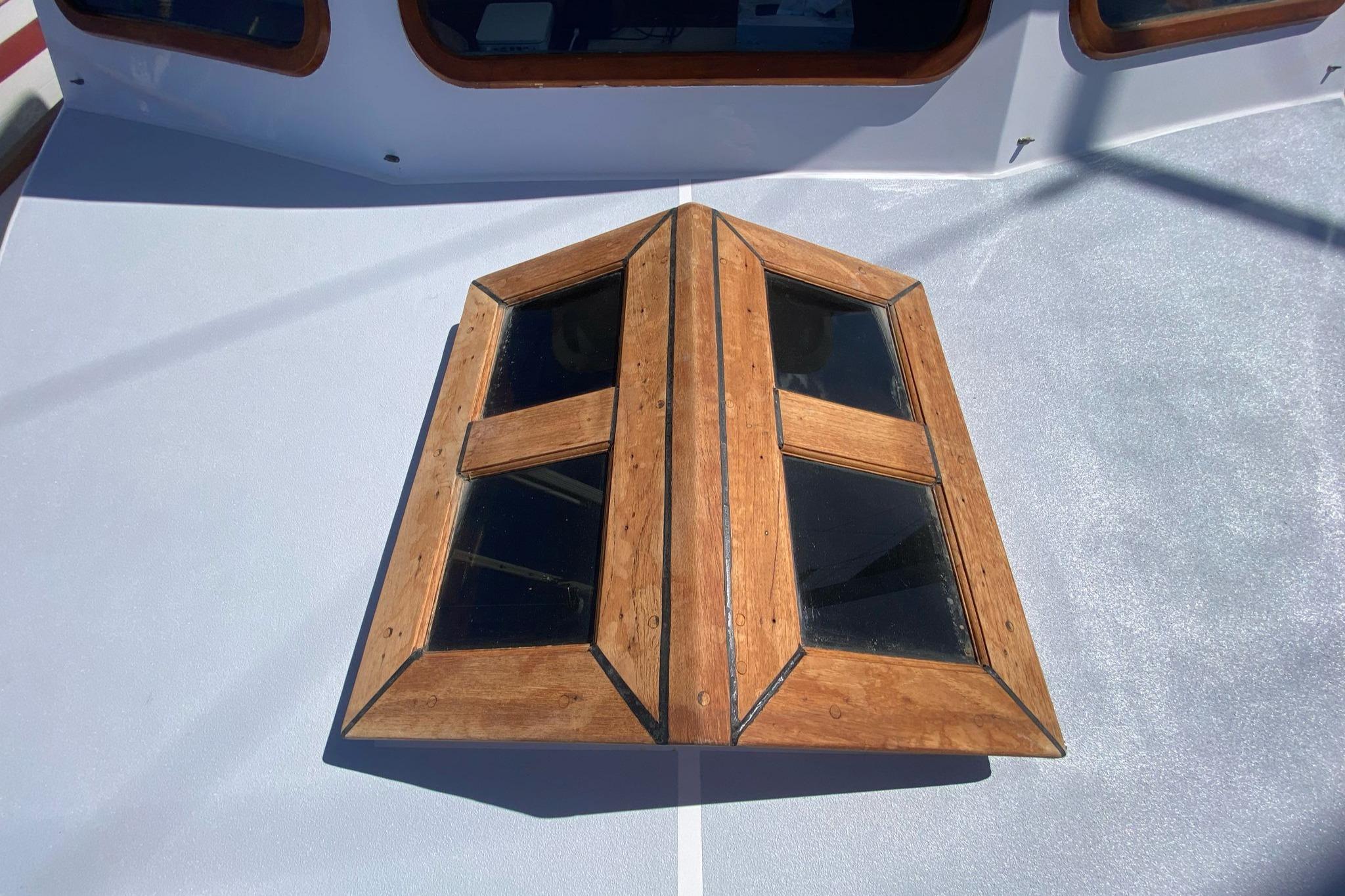 1980 Ocean Alexander 40 Double Cabin - 75