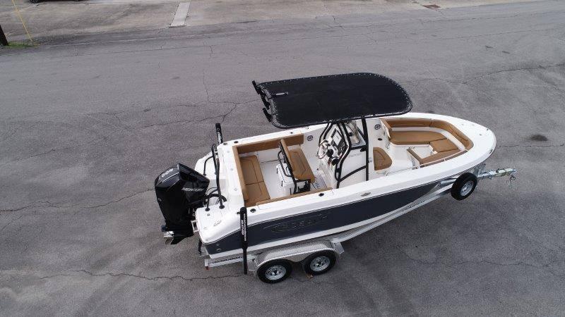 2025 Robalo R202 Explorer - 6