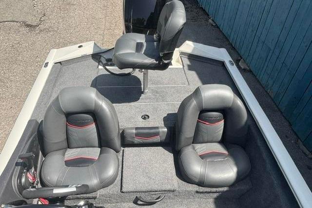 2021 Tracker Pro Team 175 TXW Tournament Edition boat interior with three gray seats.
