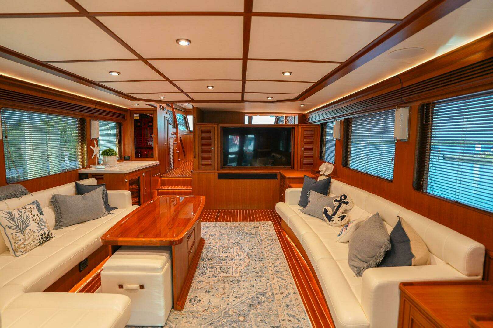 2025 Marlow Explorer 70E-CB - Image 7