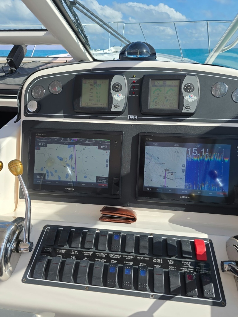 2006 Tiara Yachts 3600 Open - Image 14