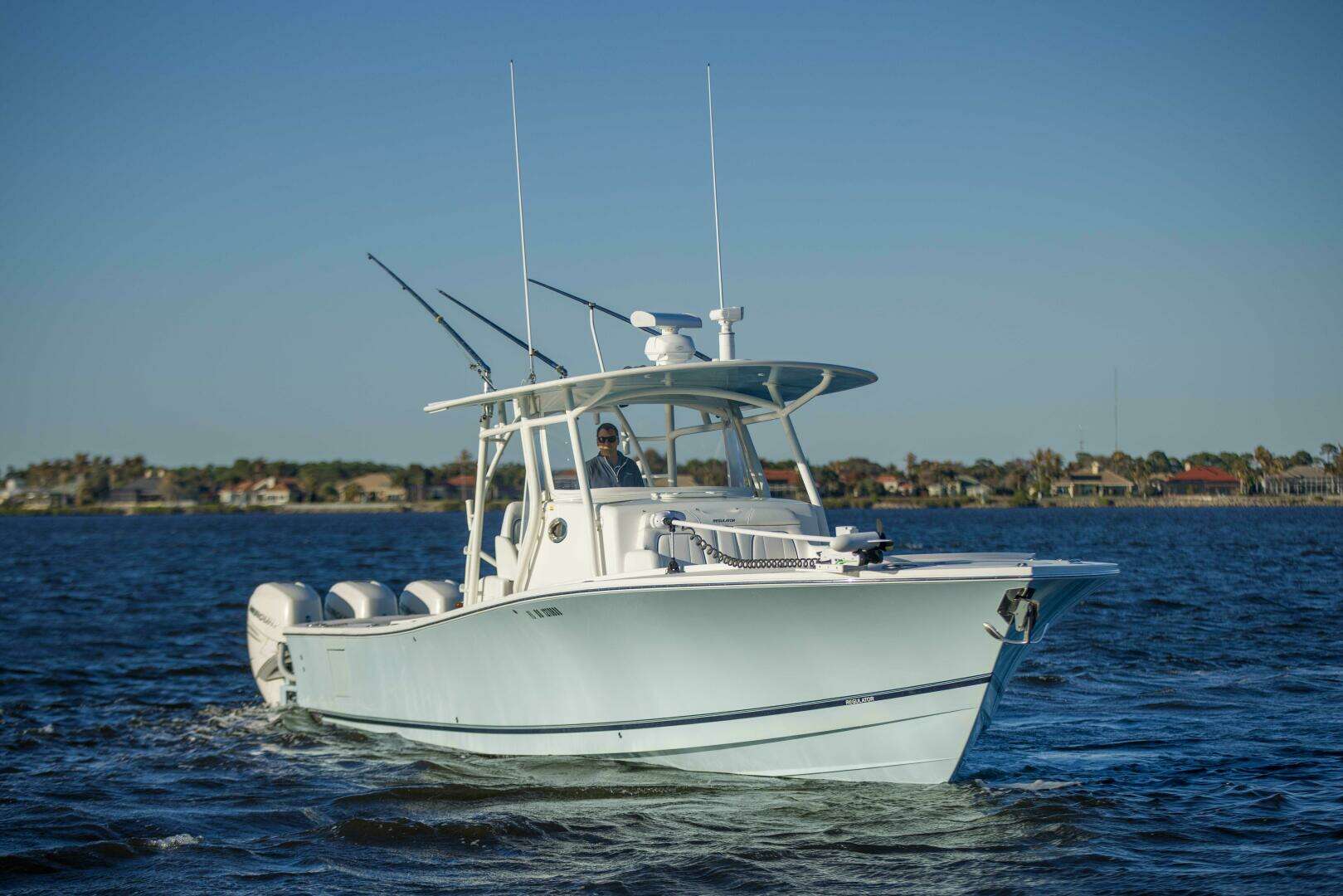 2016 Regulator 41 Center Console - Image 40