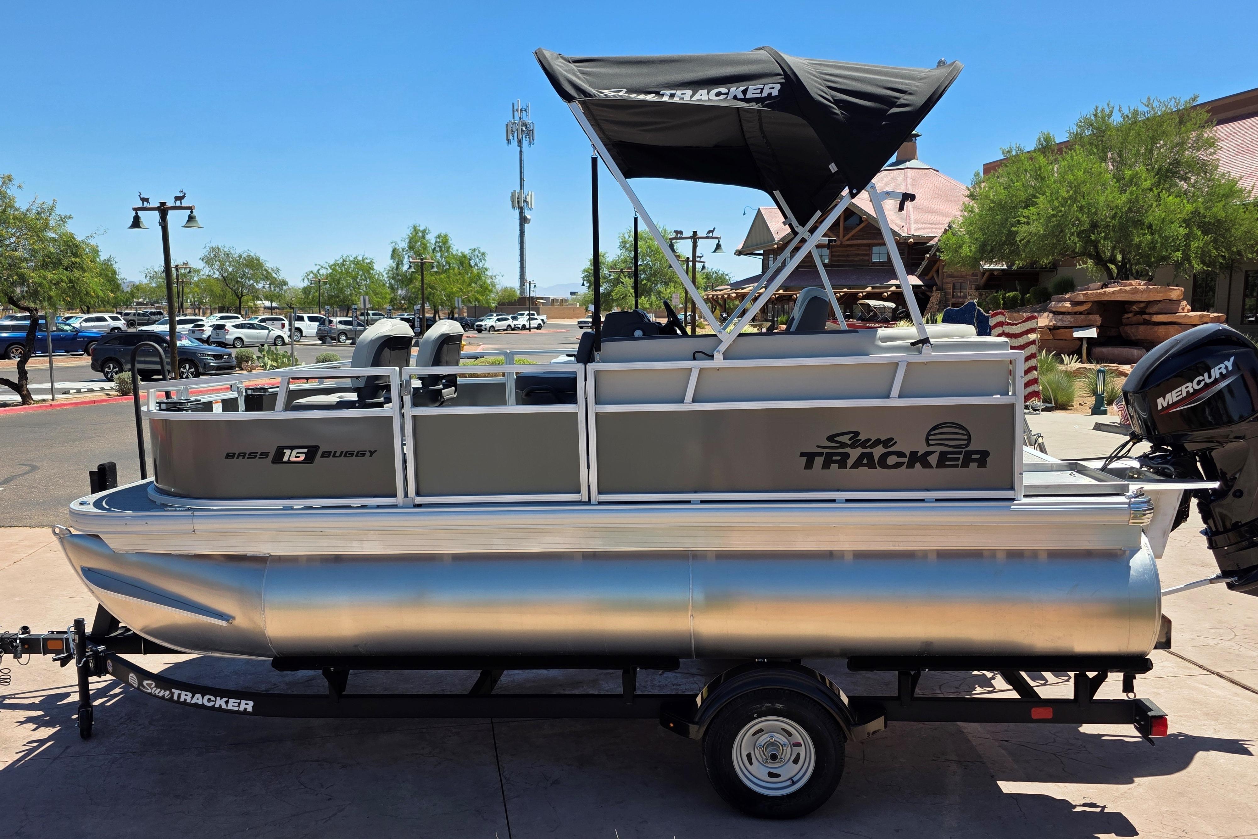 2026 Sun Tracker Bass Buggy 16 XL Select