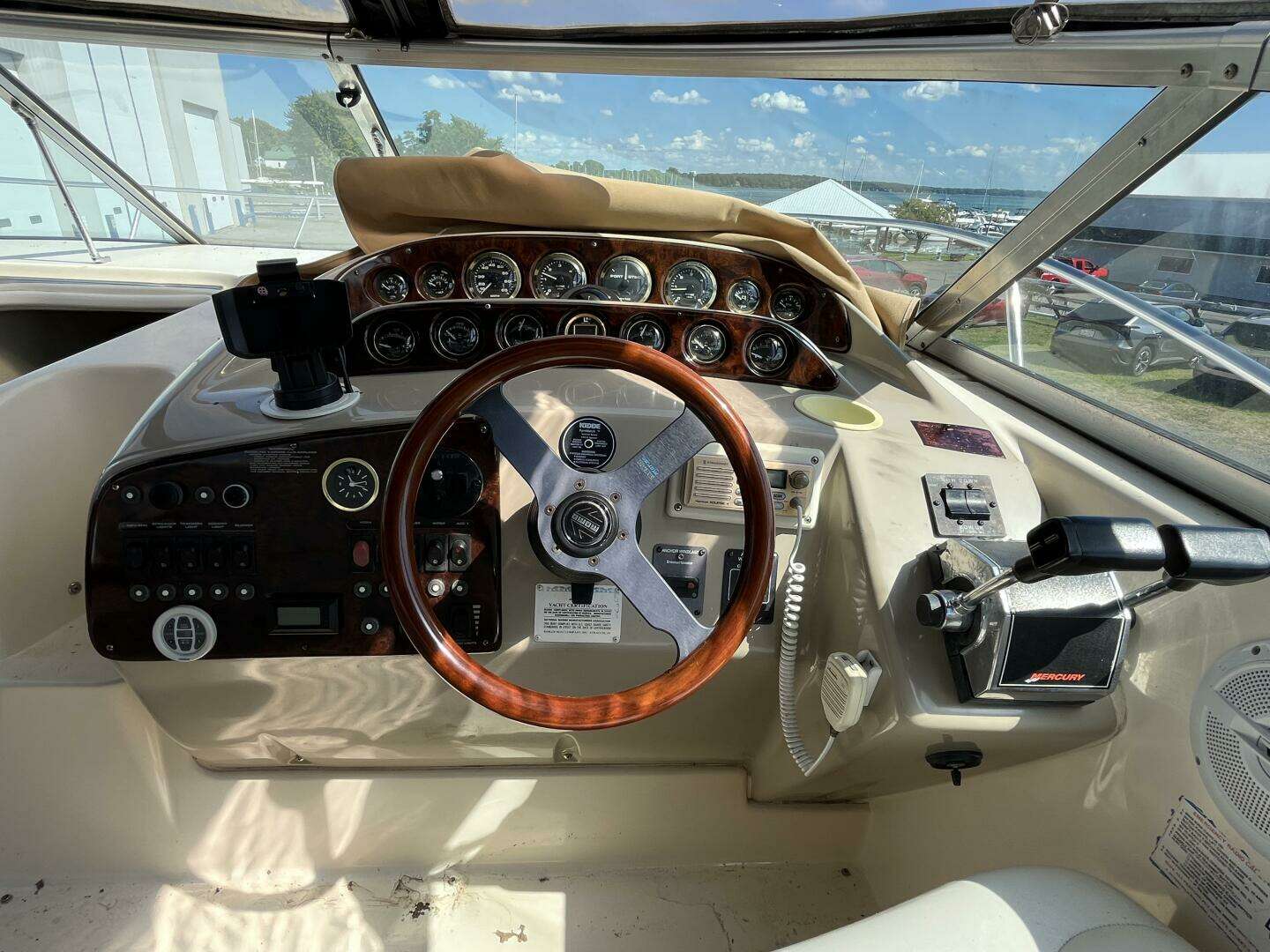 2000 Rinker Fiesta Vee 340 - Image 22