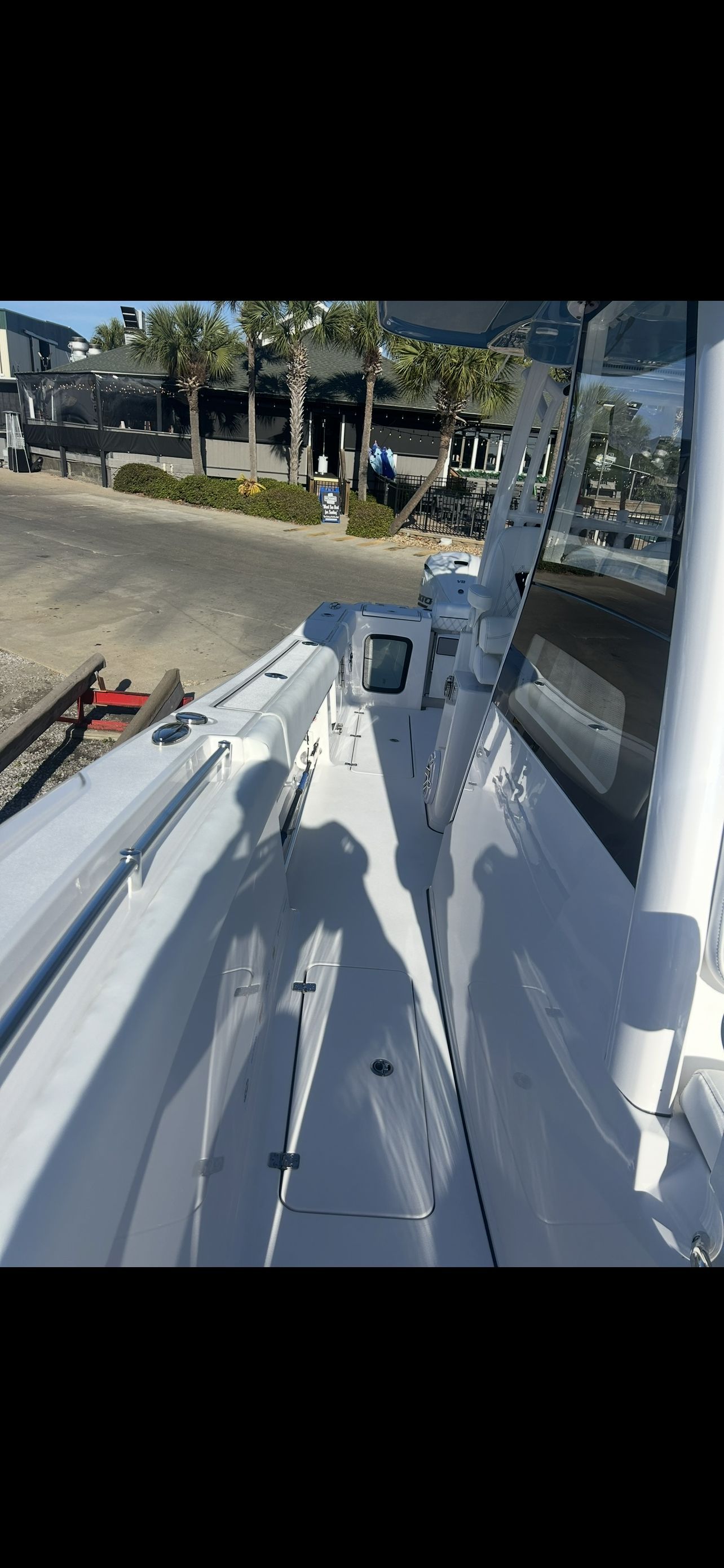 2025 Sportsman Open 322 Center Console - 8