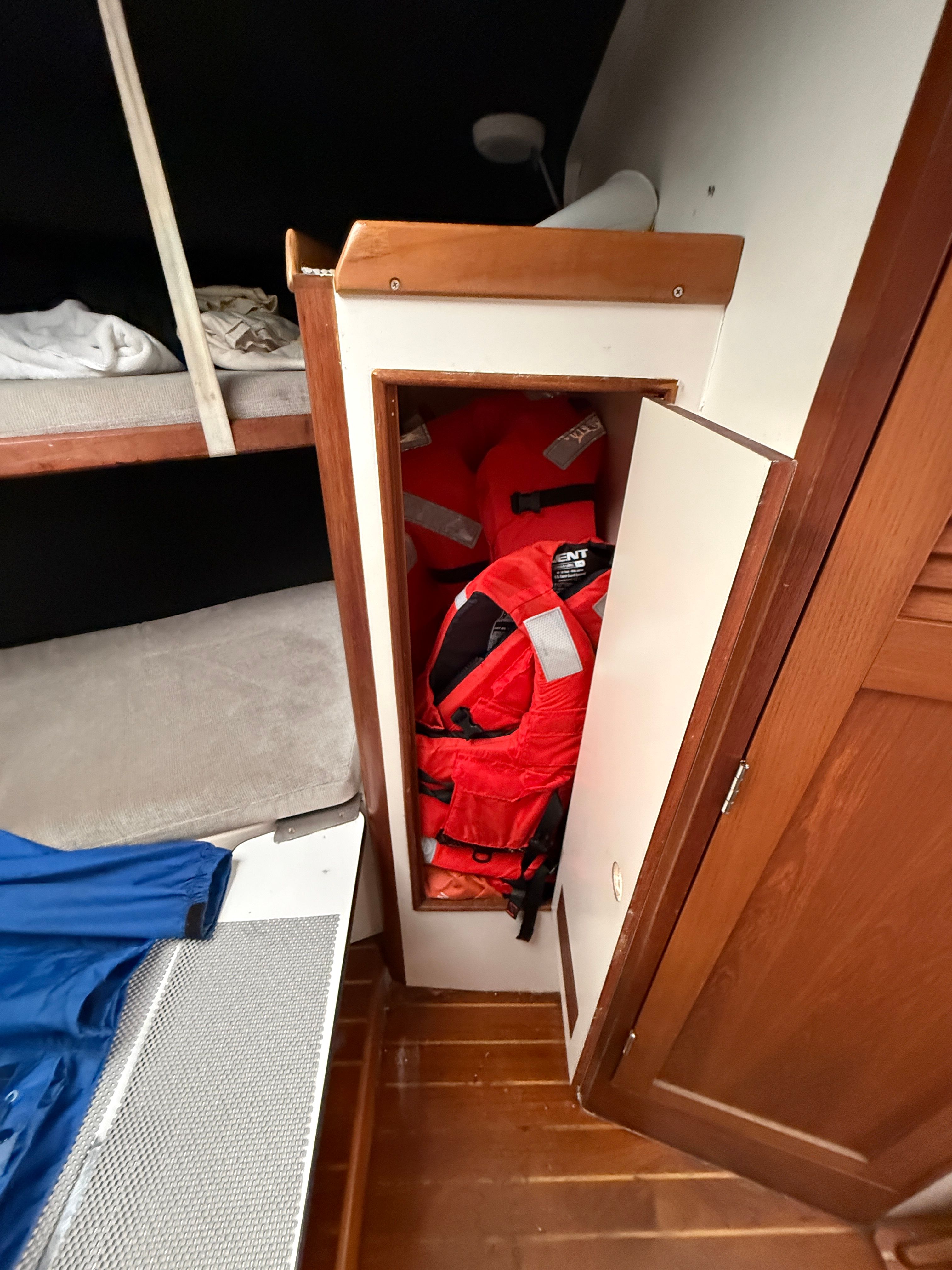 Starboard berth stowage.JPG
