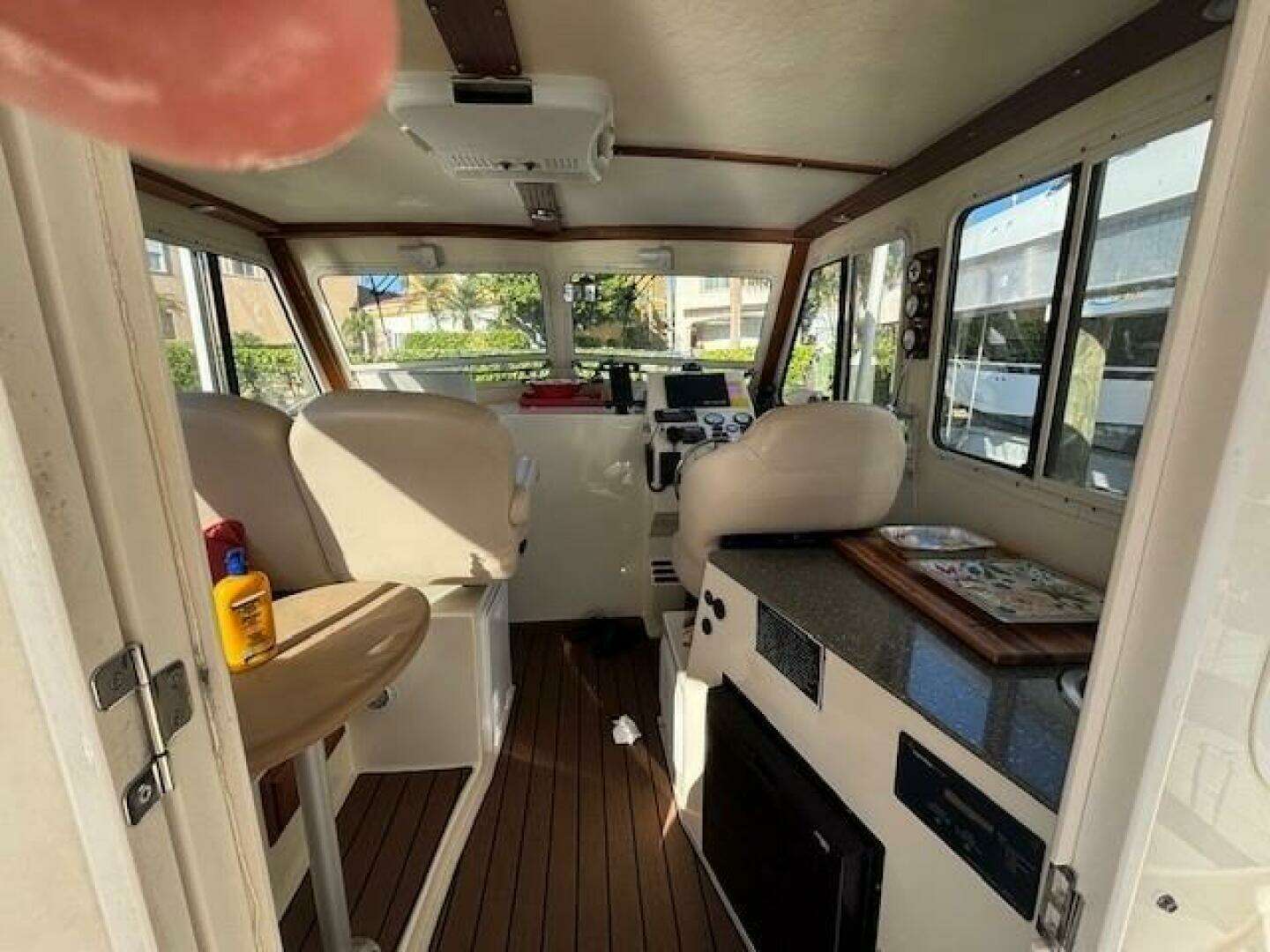 2018 Islander 27 Islander Hardback - Image 11
