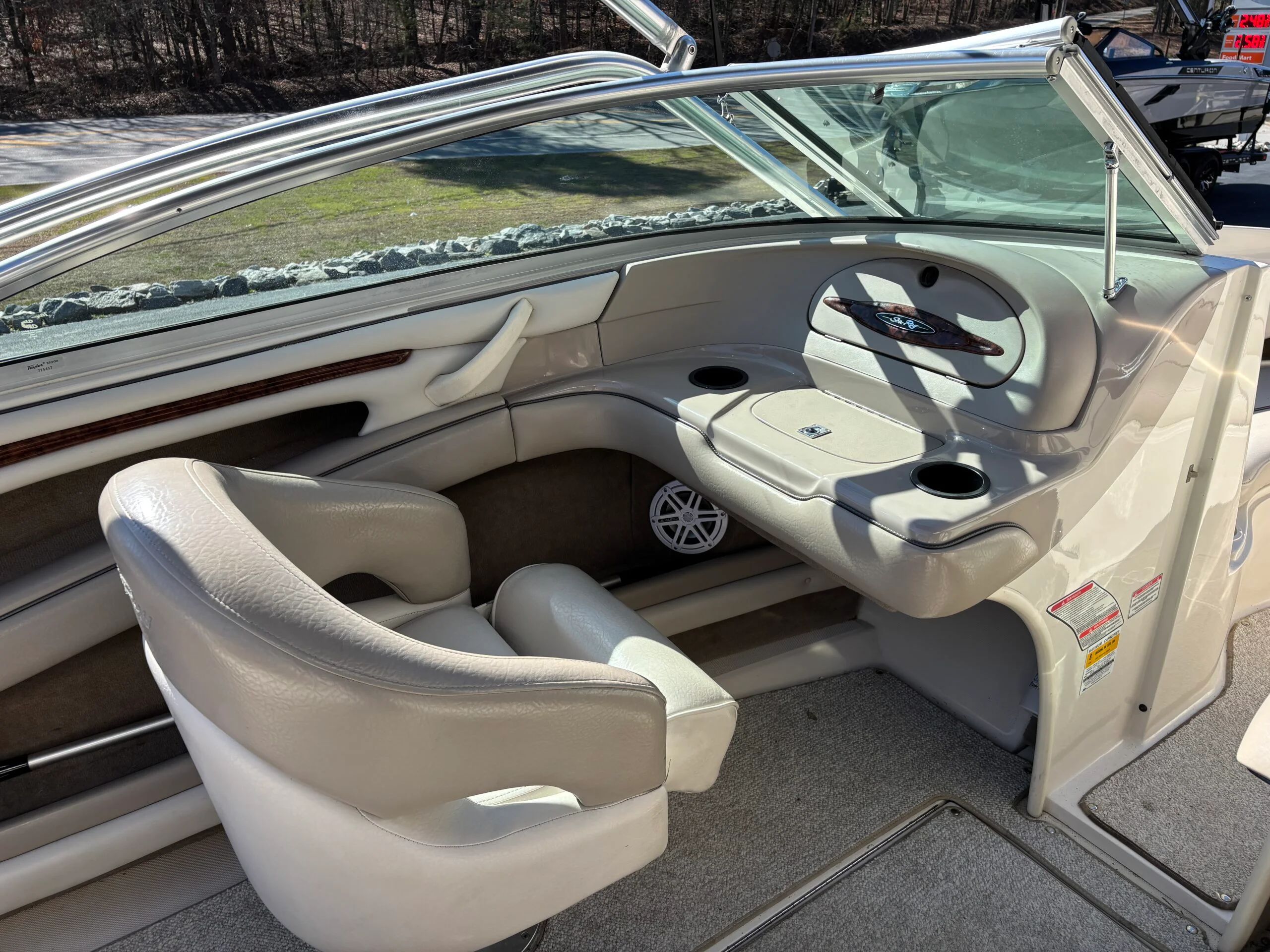 2003 Sea Ray 200 BR [dms_category_floor-plan] - 12