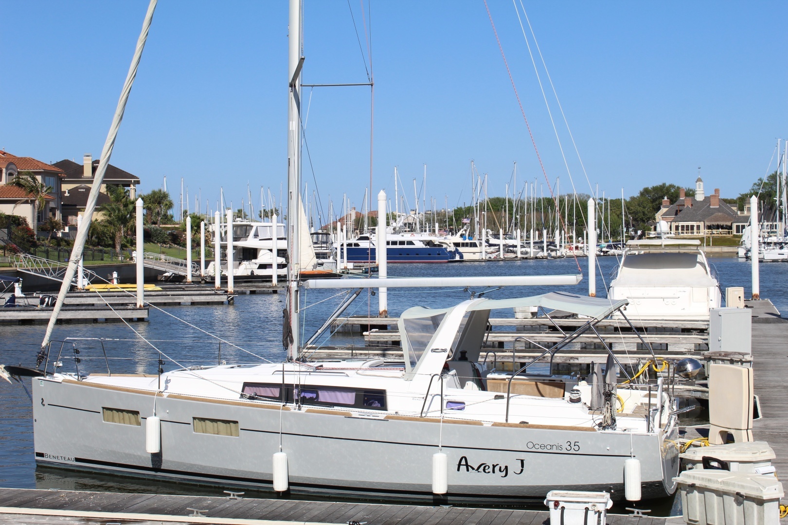 2016 Beneteau 35 Oceanis - Image 3