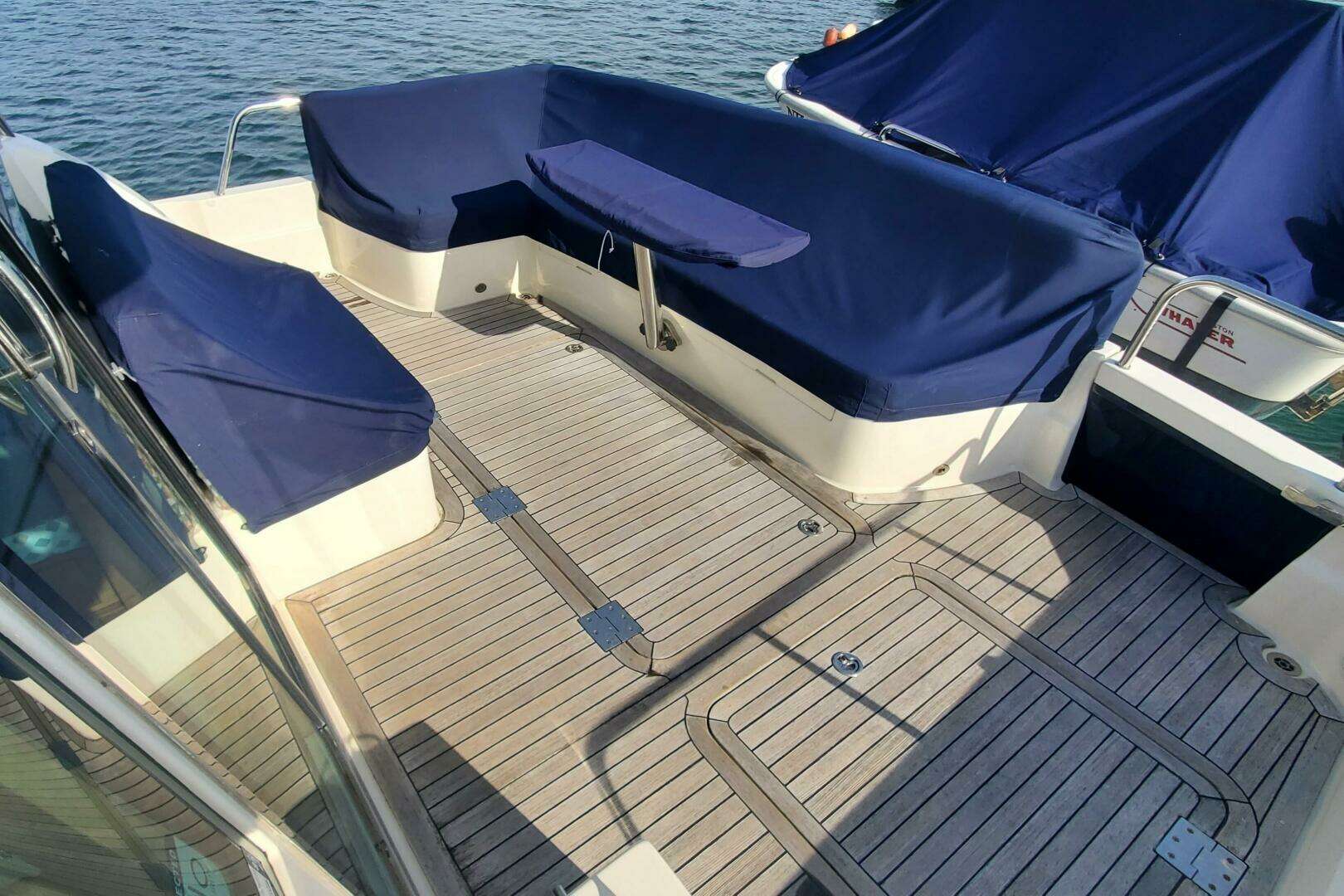 2012 Sabre 48 Salon Express - Image 8