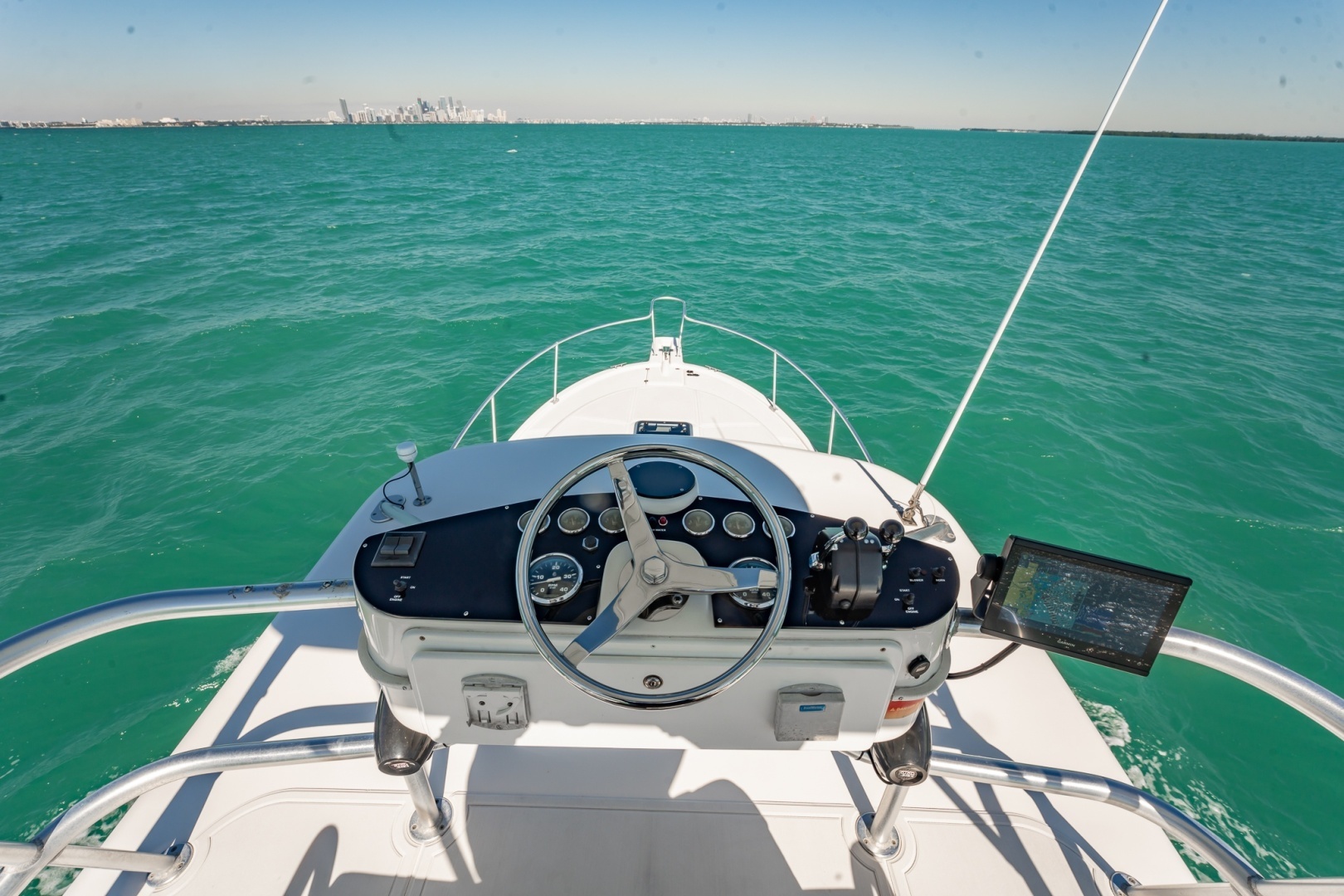 2004 Luhrs 320 Open - Image 29