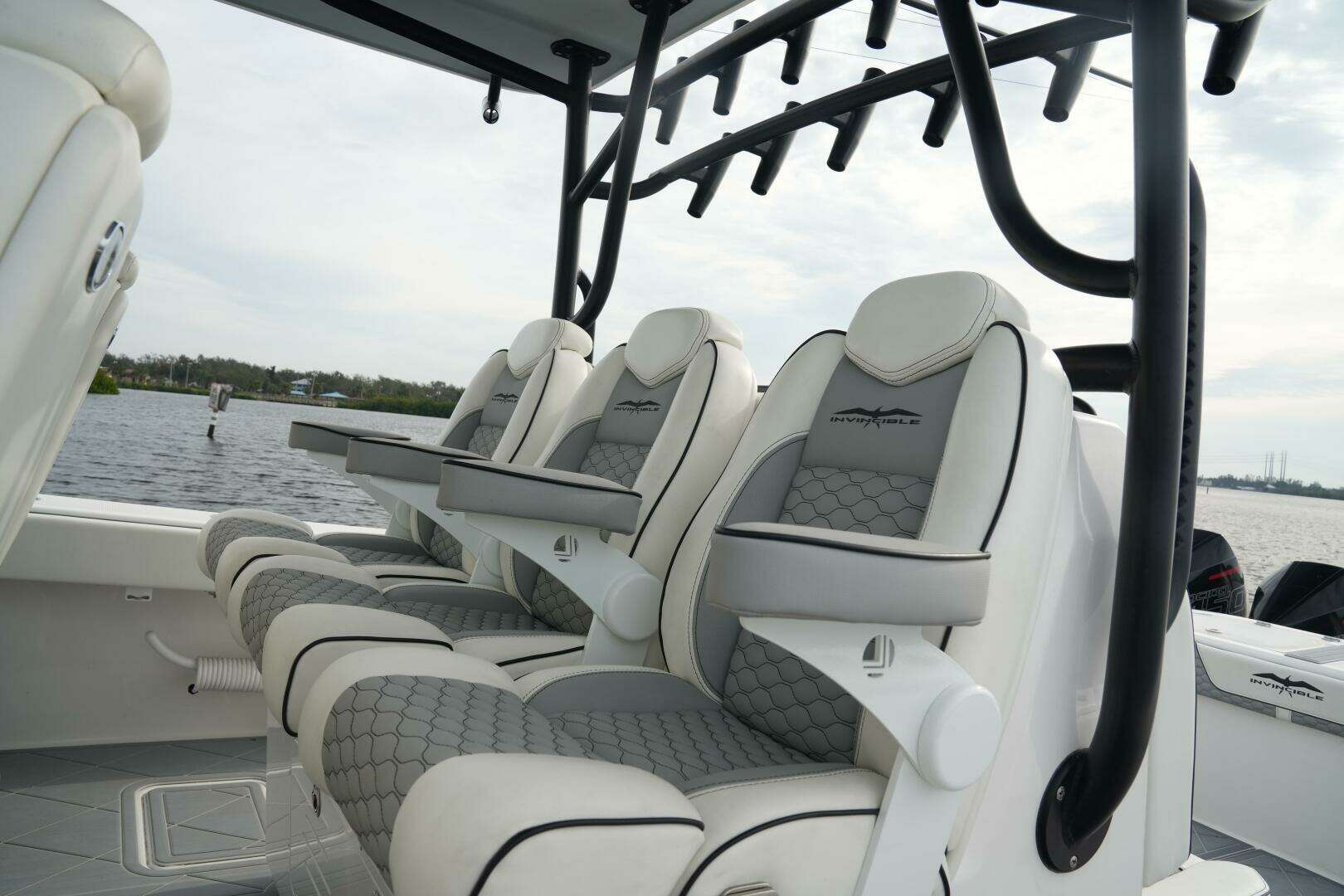 2022 Invincible 46 Catamaran - Image 16