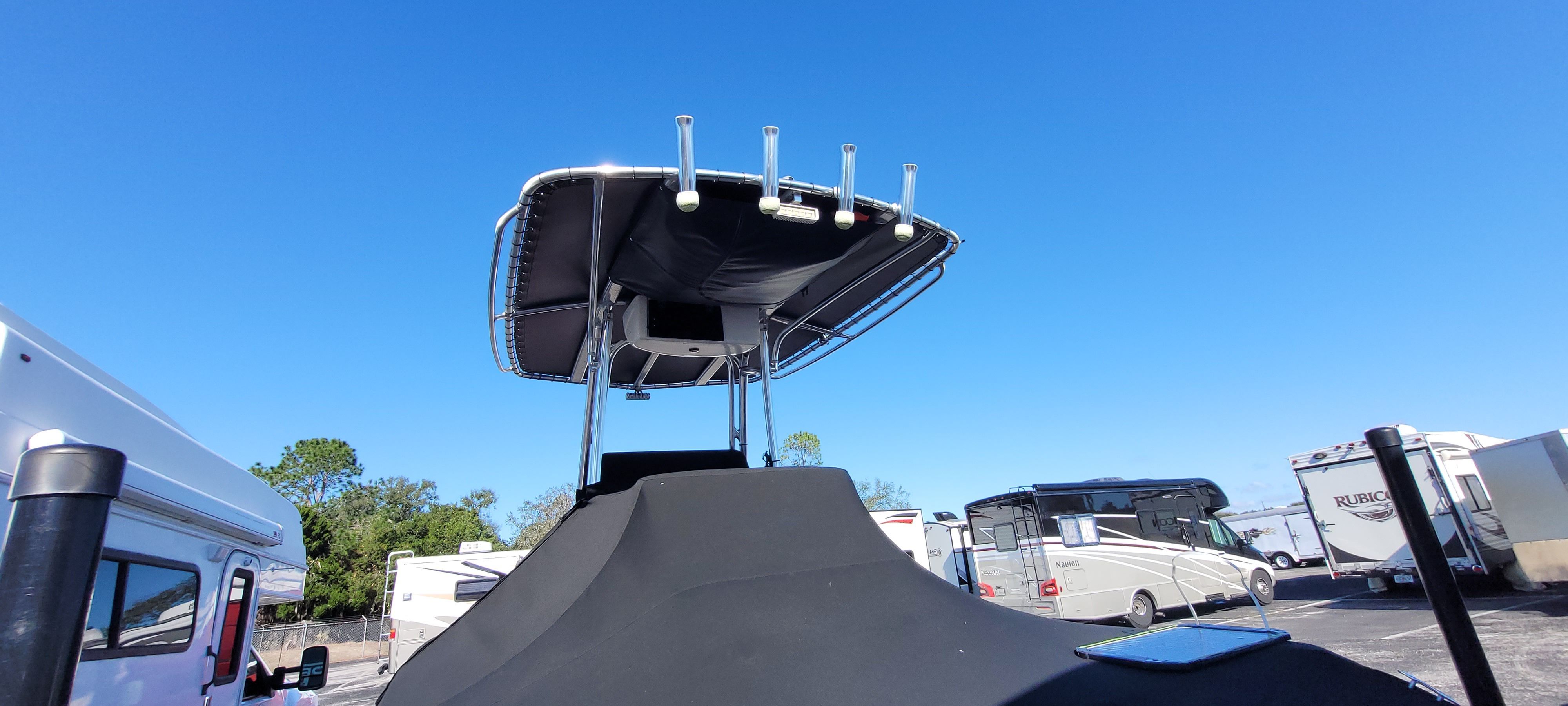 2018 Yamaha Boats 190 FSH Deluxe - 10