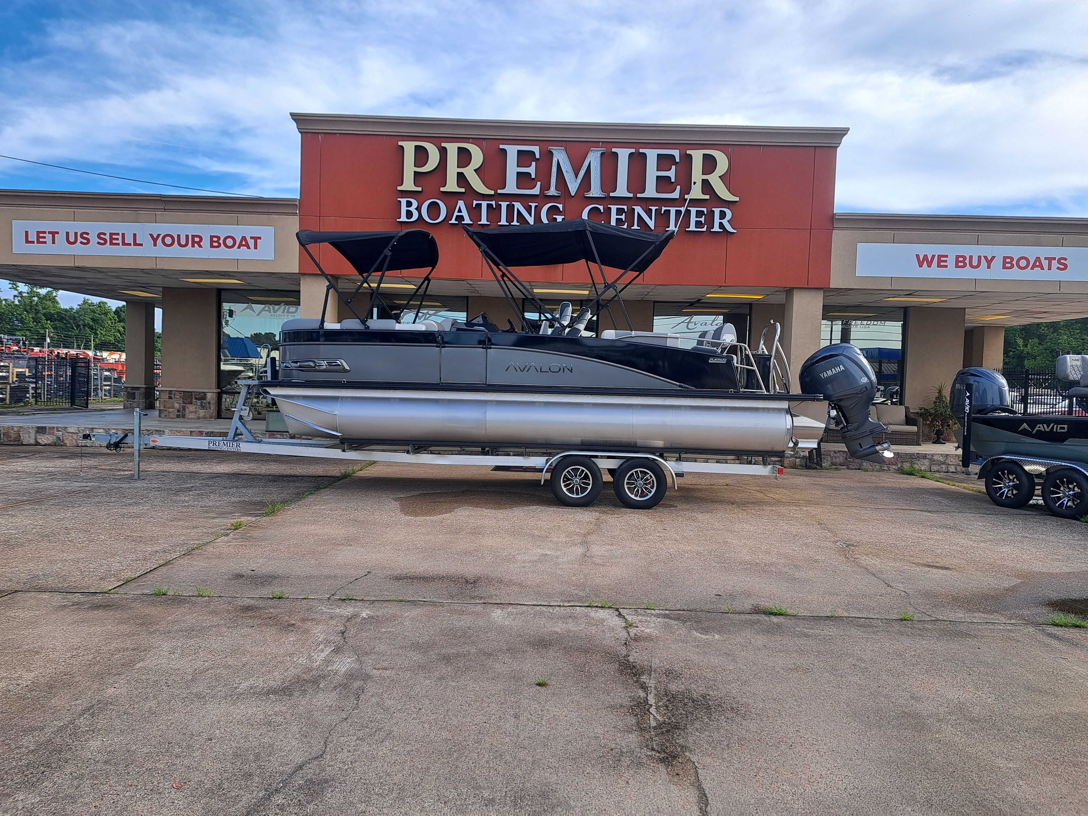 2025 Avalon Catalina Quad Lounge Shift - 23'