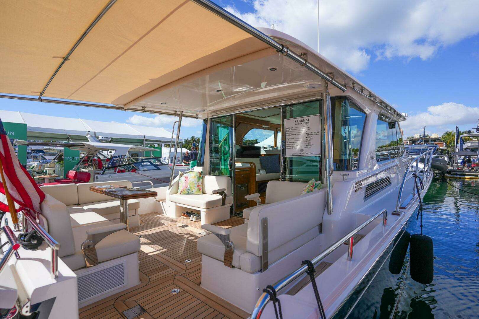 2027 Sabre 51 Salon Express - Image 10