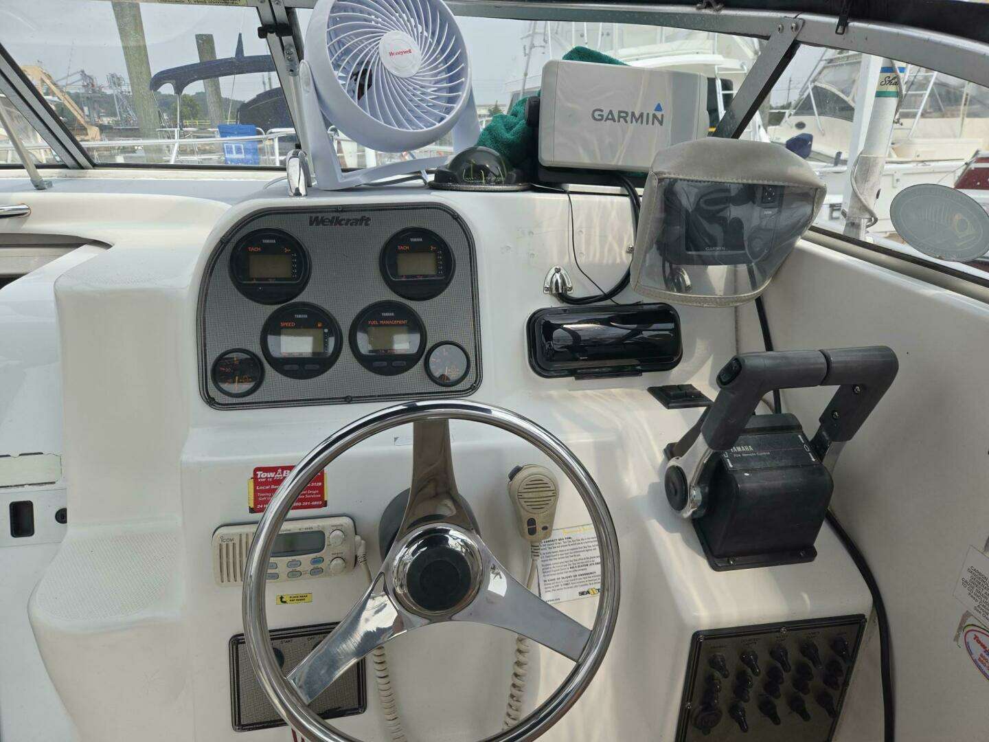 2000 Wellcraft 230 Coastal - Image 8
