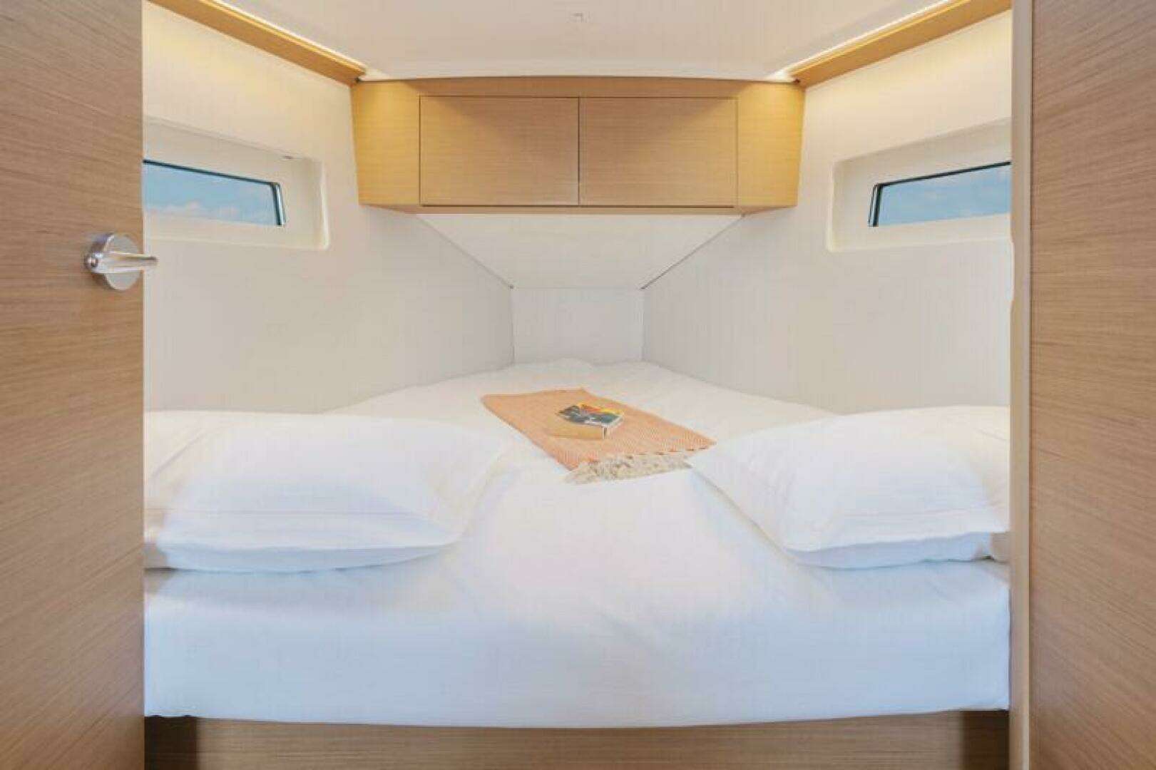 2027 Jeanneau Sun Odyssey 350 - Image 14