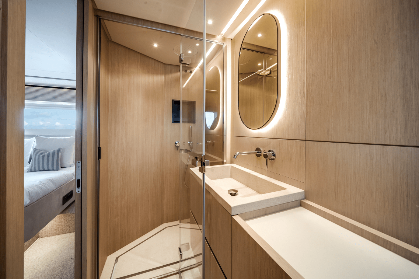 2025 Azimut Seadeck 6 - Image 46