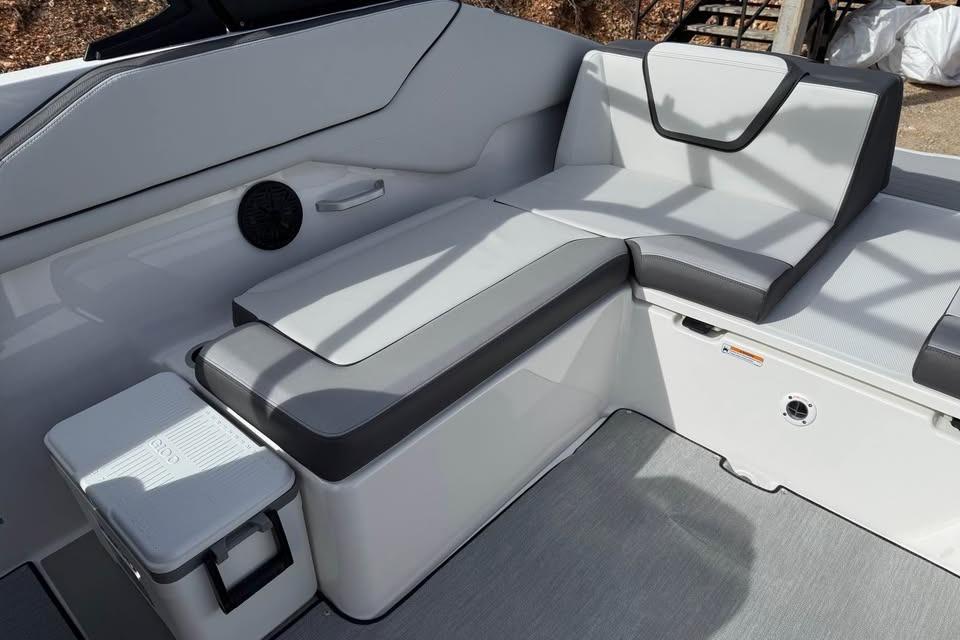 2026 Yamaha Boats AR250 interior seating with sleek, modern design and comfortable upholstery.