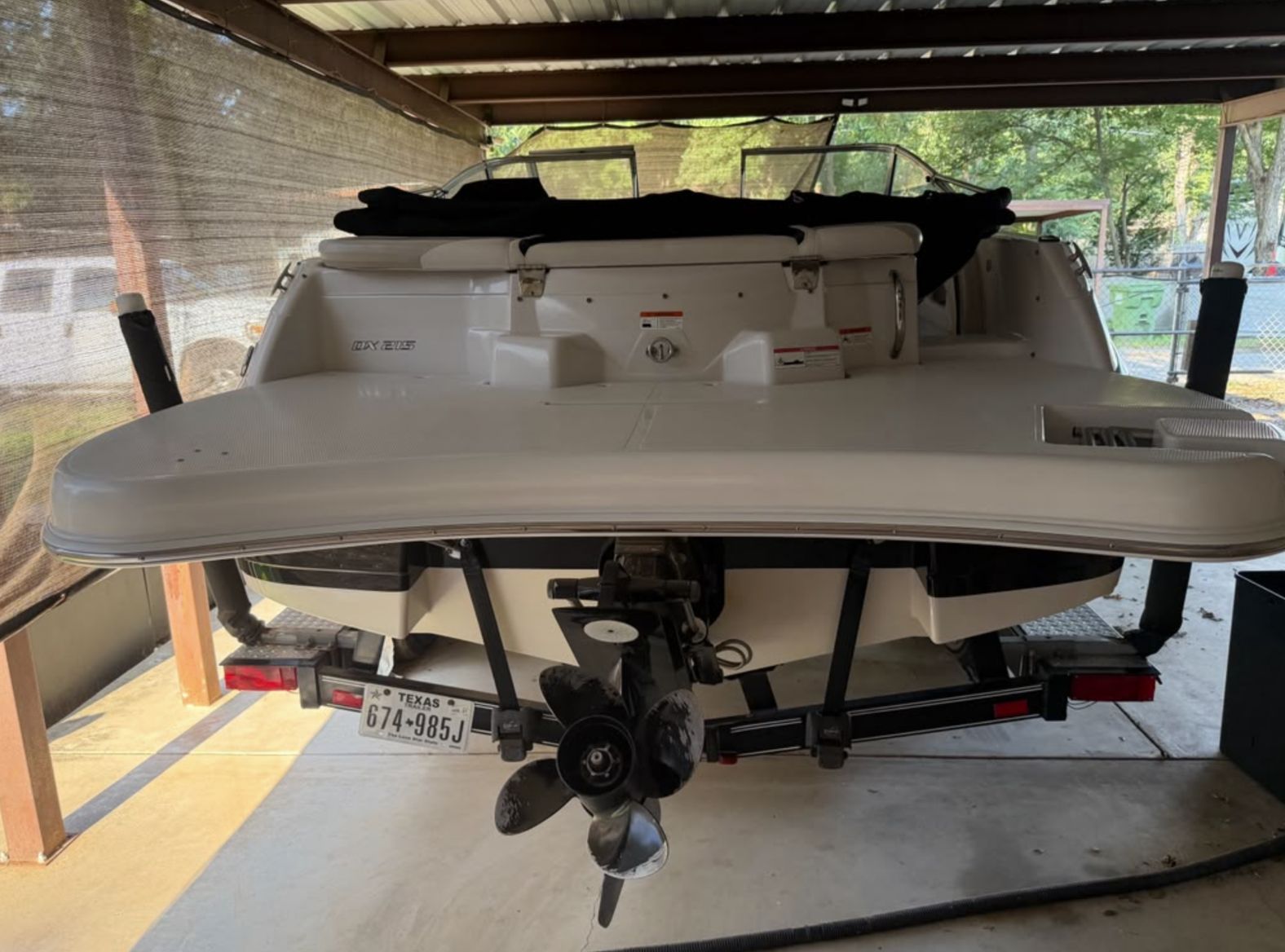 2011 Glastron DX 215 Deckboat - 2