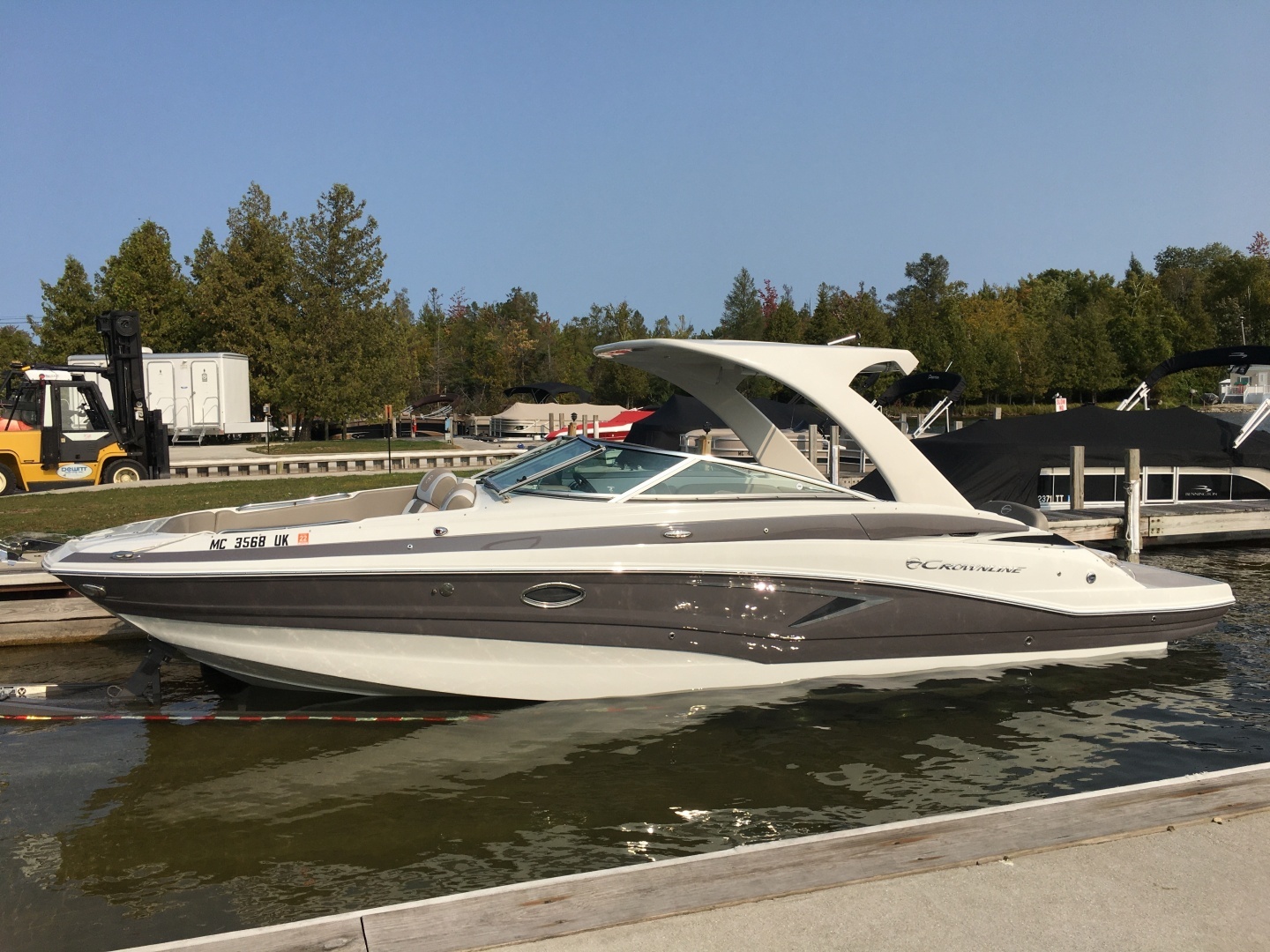 2018 Crownline Eclipse E30 - Image 5