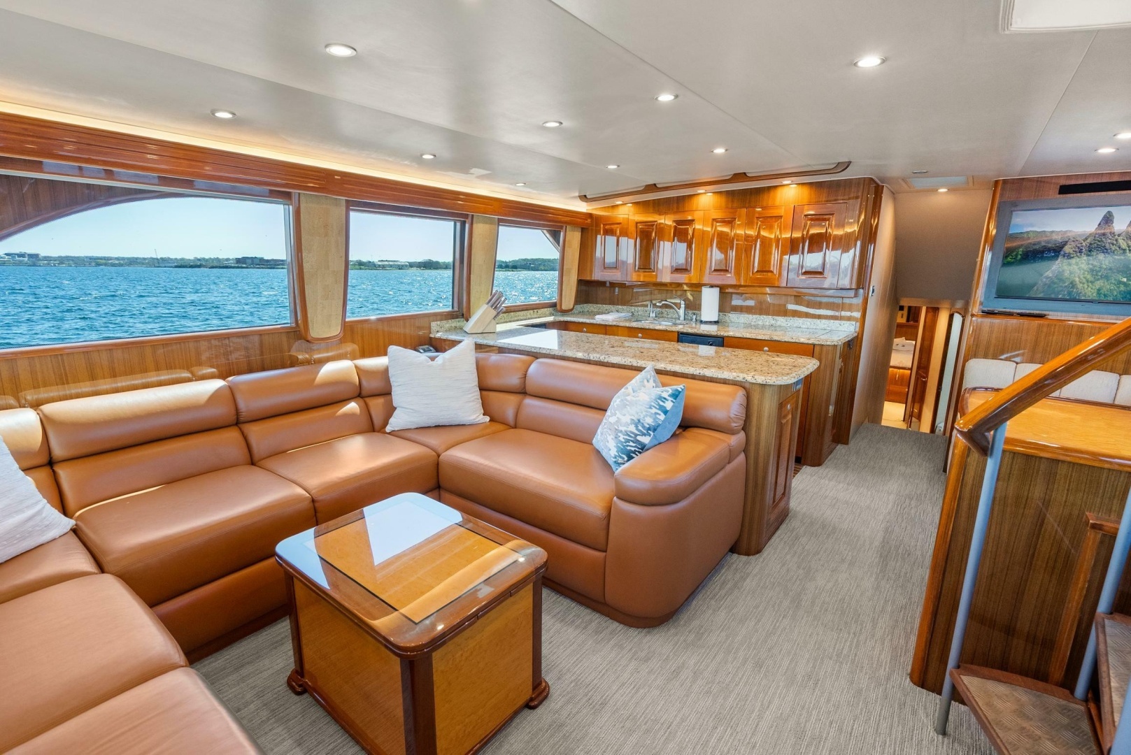2007 Viking Enclosed Flybridge - Image 5