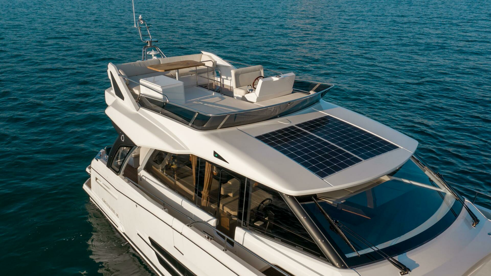 2024 Greenline 45 Fly Hybrid - Image 9