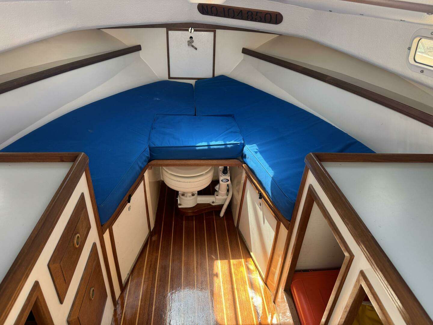 1984 Surf-Hunter Surfhunter 25 - Image 18