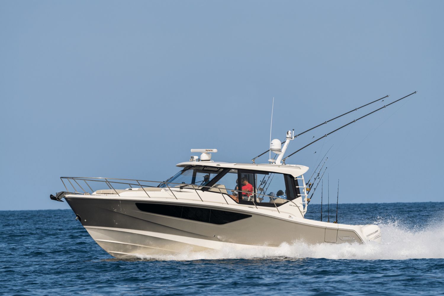 2025 Boston Whaler 405 Conquest - 31