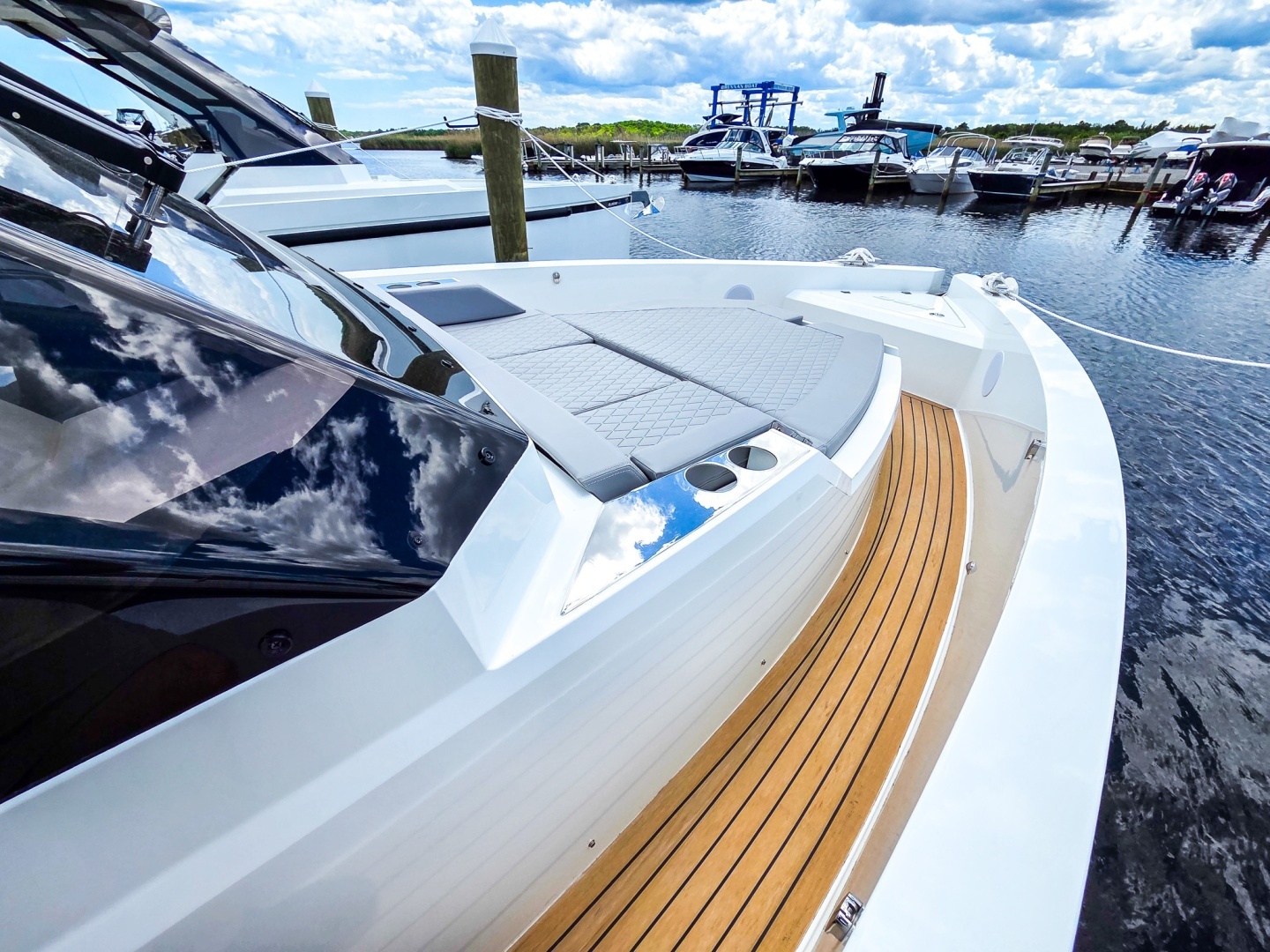 2026 De Antonio Yachts D32 - Image 32