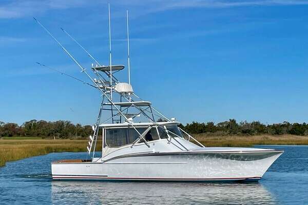 2005 Custom Carolina 40 DeSanti