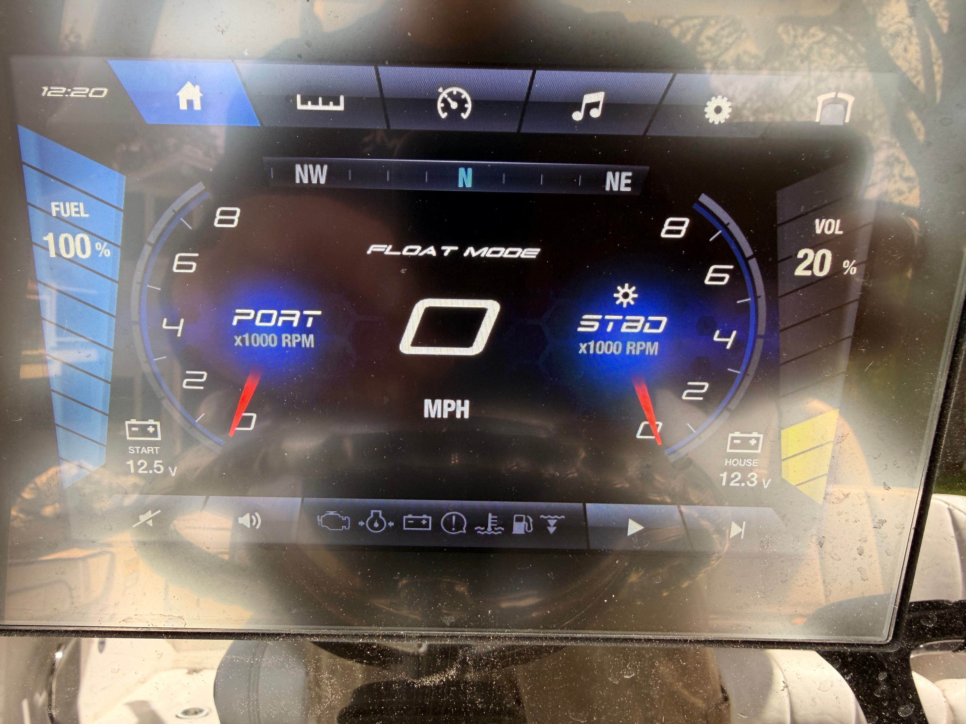 2022 Yamaha Boats 255 FSH Sport E - 21