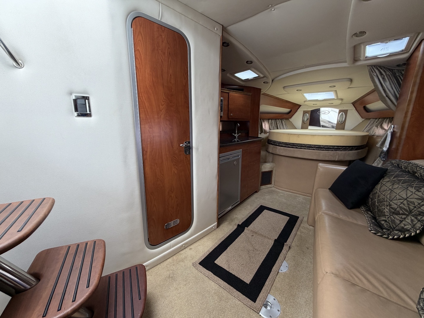 2013 Rinker 360 Express Cruiser - Image 53