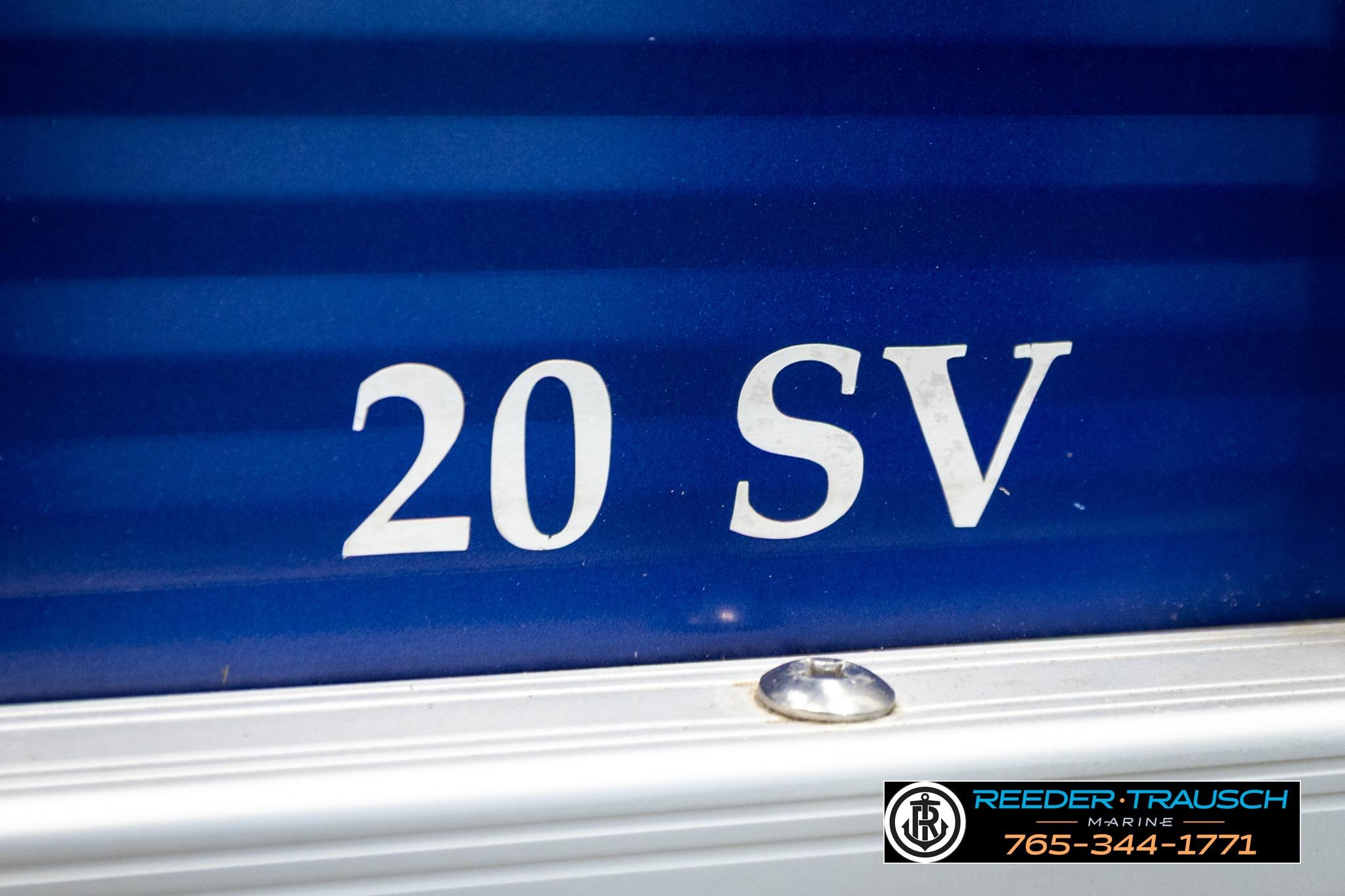2021 Bennington 20 SV boat with Reeder Trausch Marine branding.