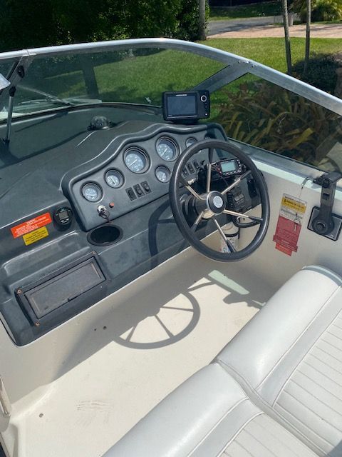 1992 Sea Ray 230 Weekender - 8