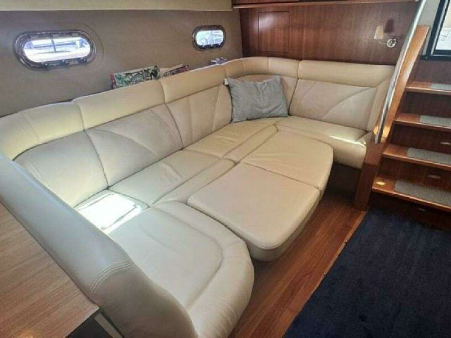 2006 Tiara Yachts 43 Sovran - Image 27